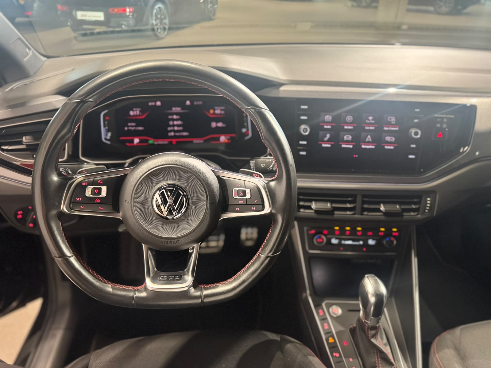 VW Polo 2.0 TSI GTI DSG (CH)-image-15