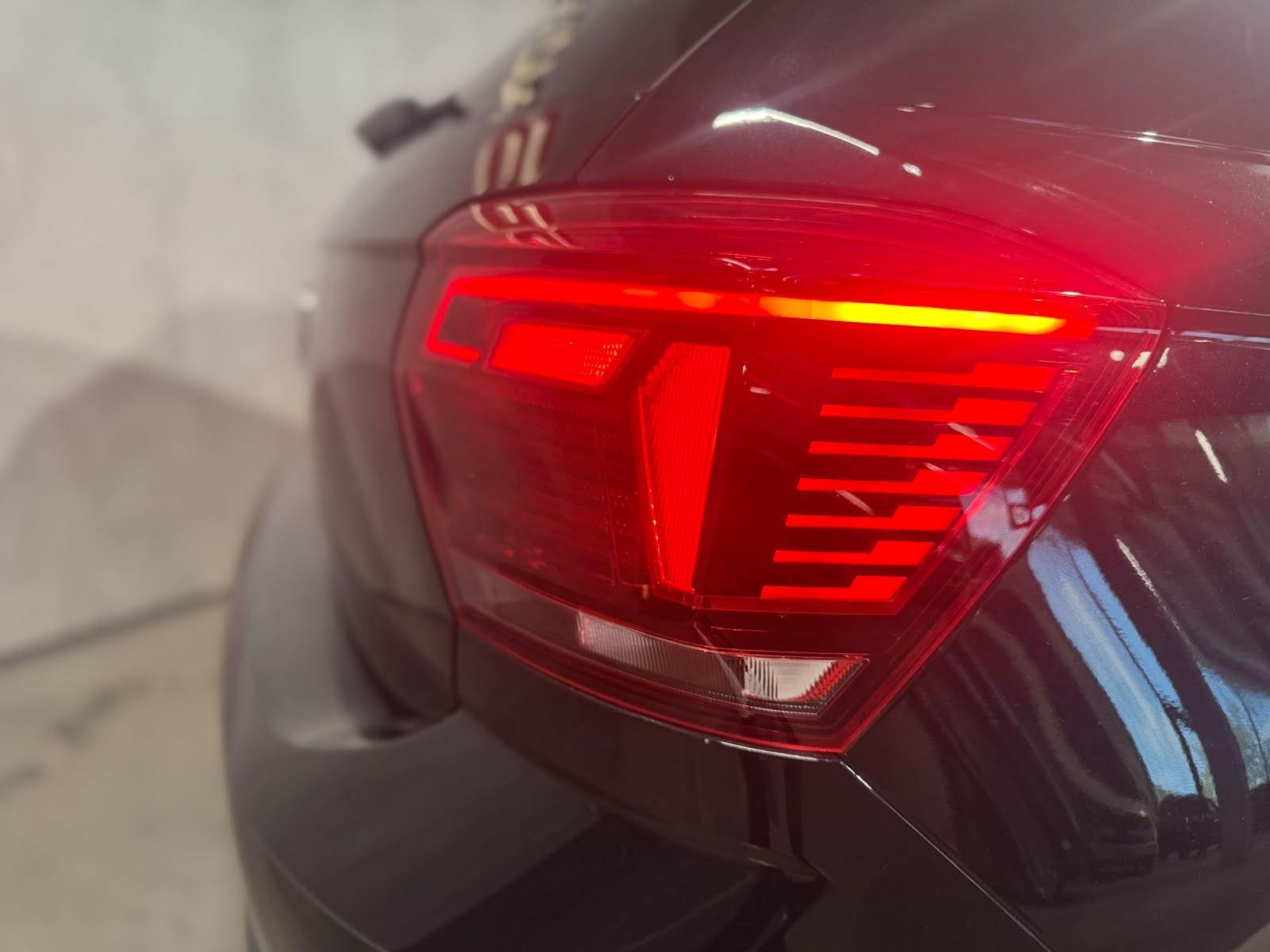 VW Polo 2.0 TSI GTI DSG (CH)-image-7
