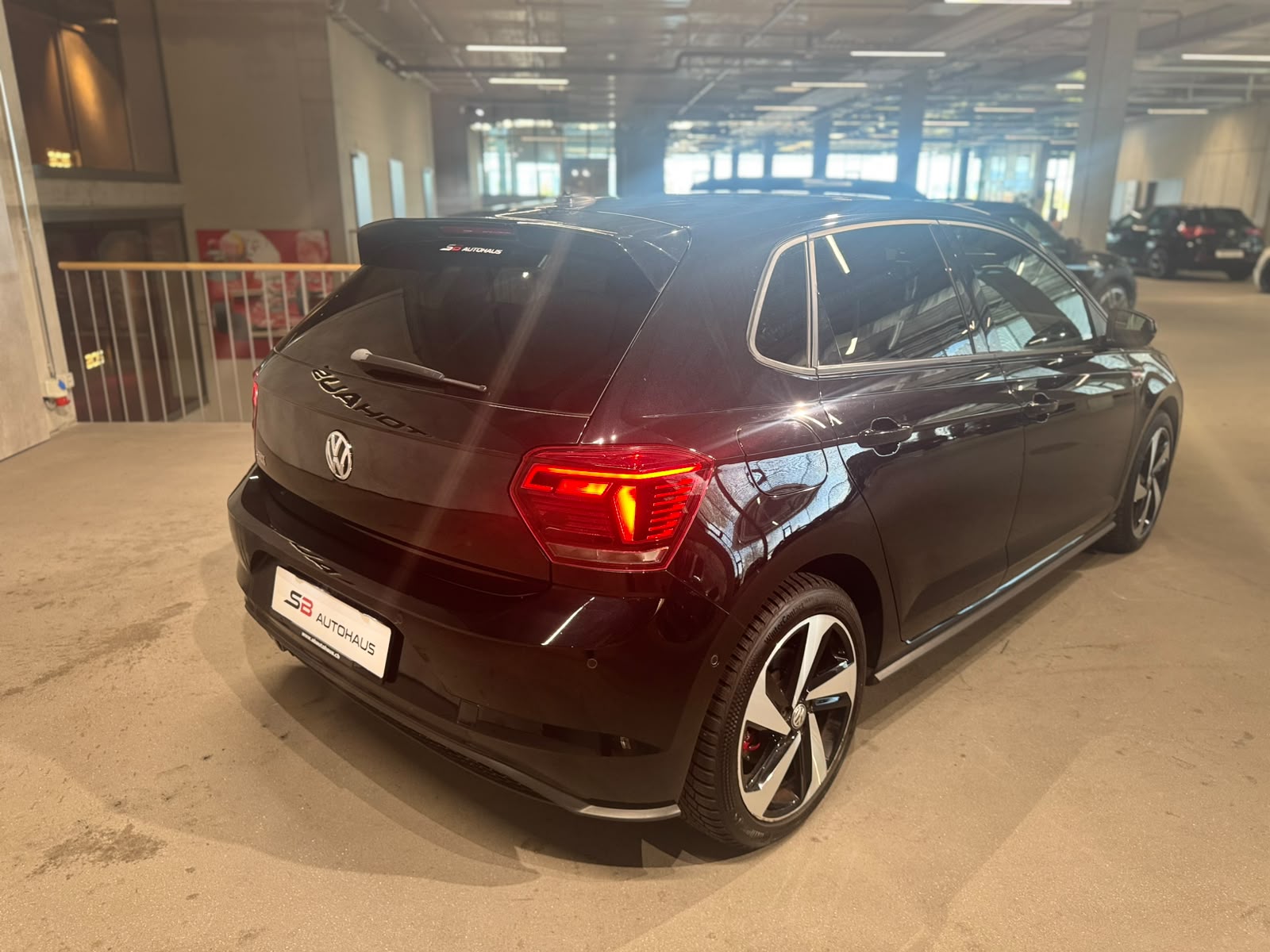 VW Polo 2.0 TSI GTI DSG (CH)-image-17