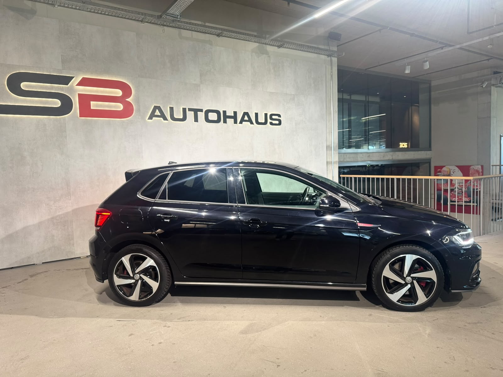 VW Polo 2.0 TSI GTI DSG (CH)-image-5