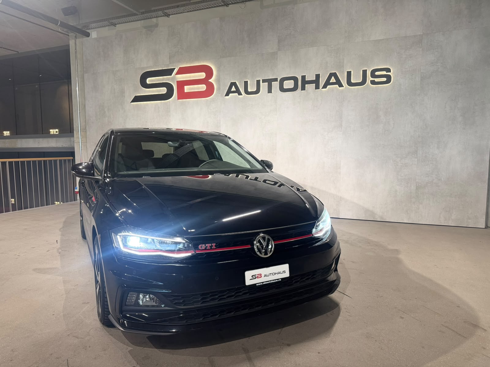 VW Polo 2.0 TSI GTI DSG (CH)-image-2