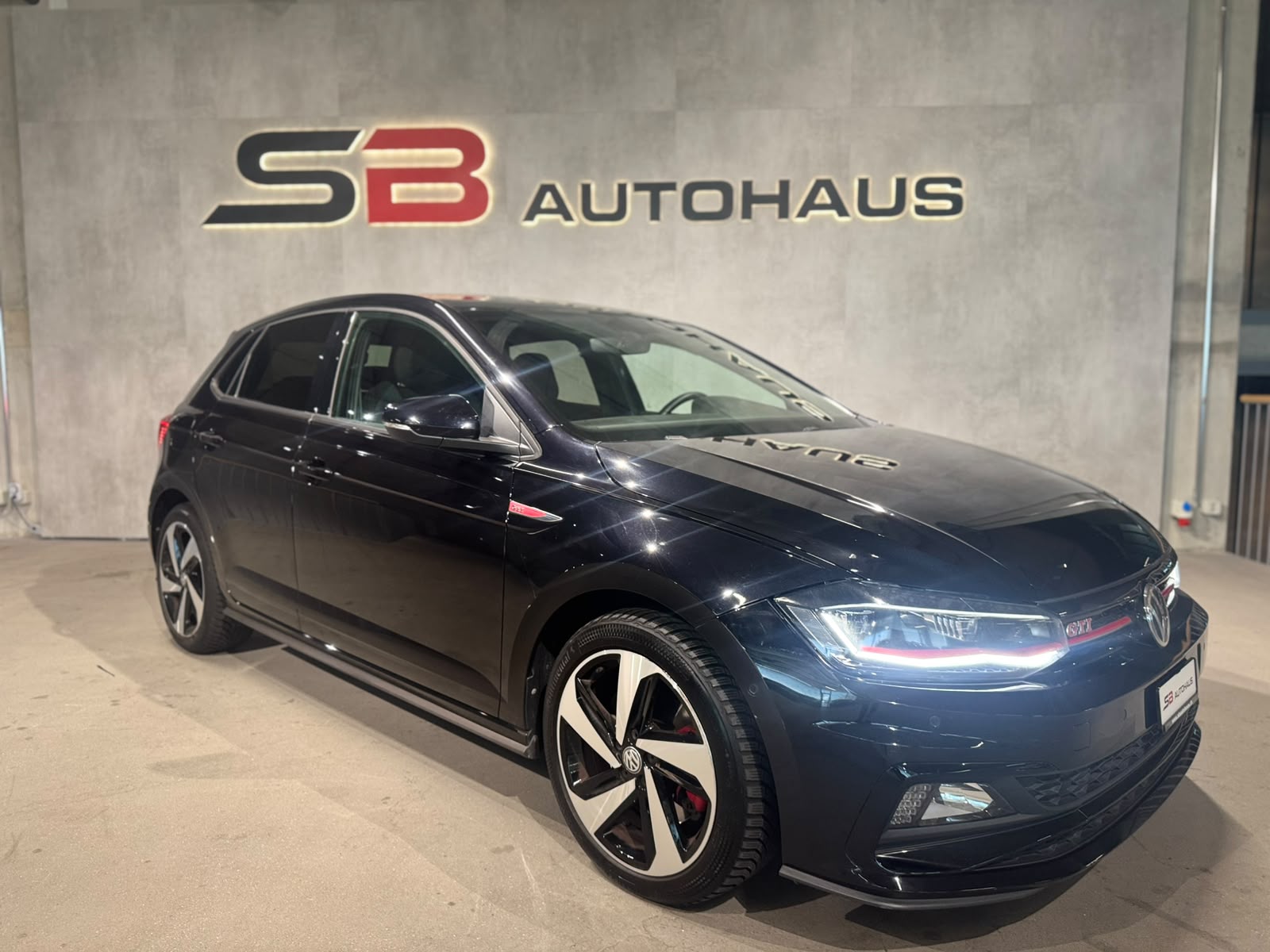 VW Polo 2.0 TSI GTI DSG (CH)-image-1