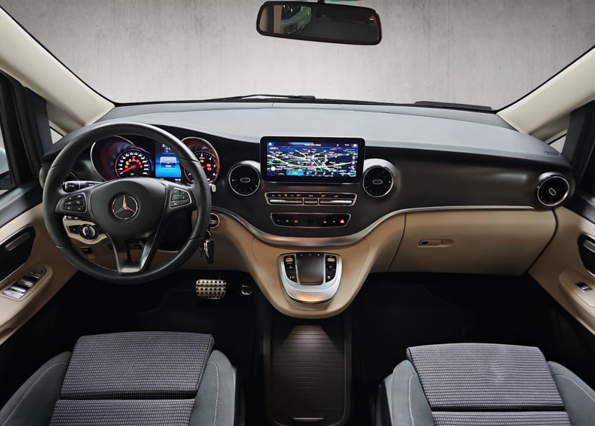 MERCEDES-BENZ 300d 4M Automat-image-5