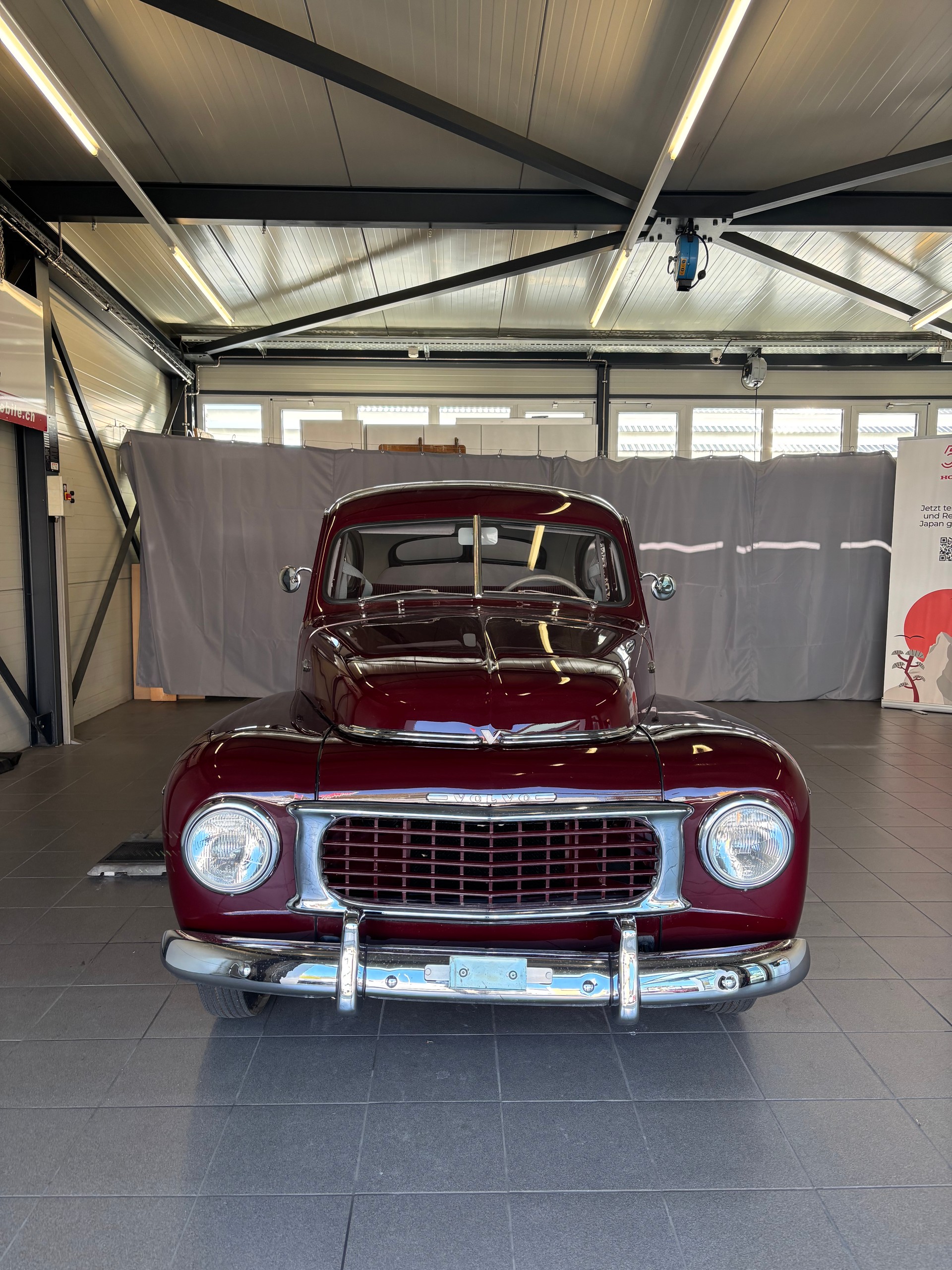 VOLVO ES-image-1