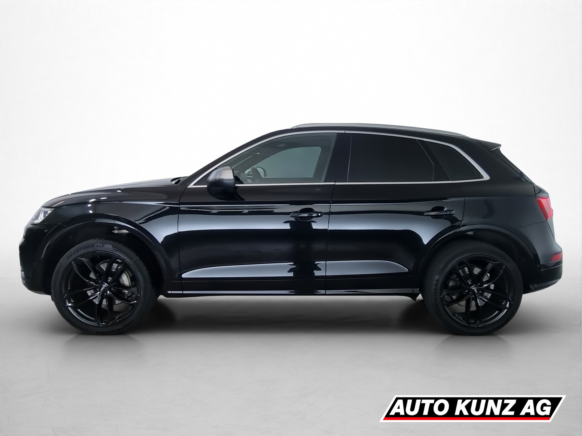 AUDI Q5 2.0 TFSI quattro S-Tronic-image-2