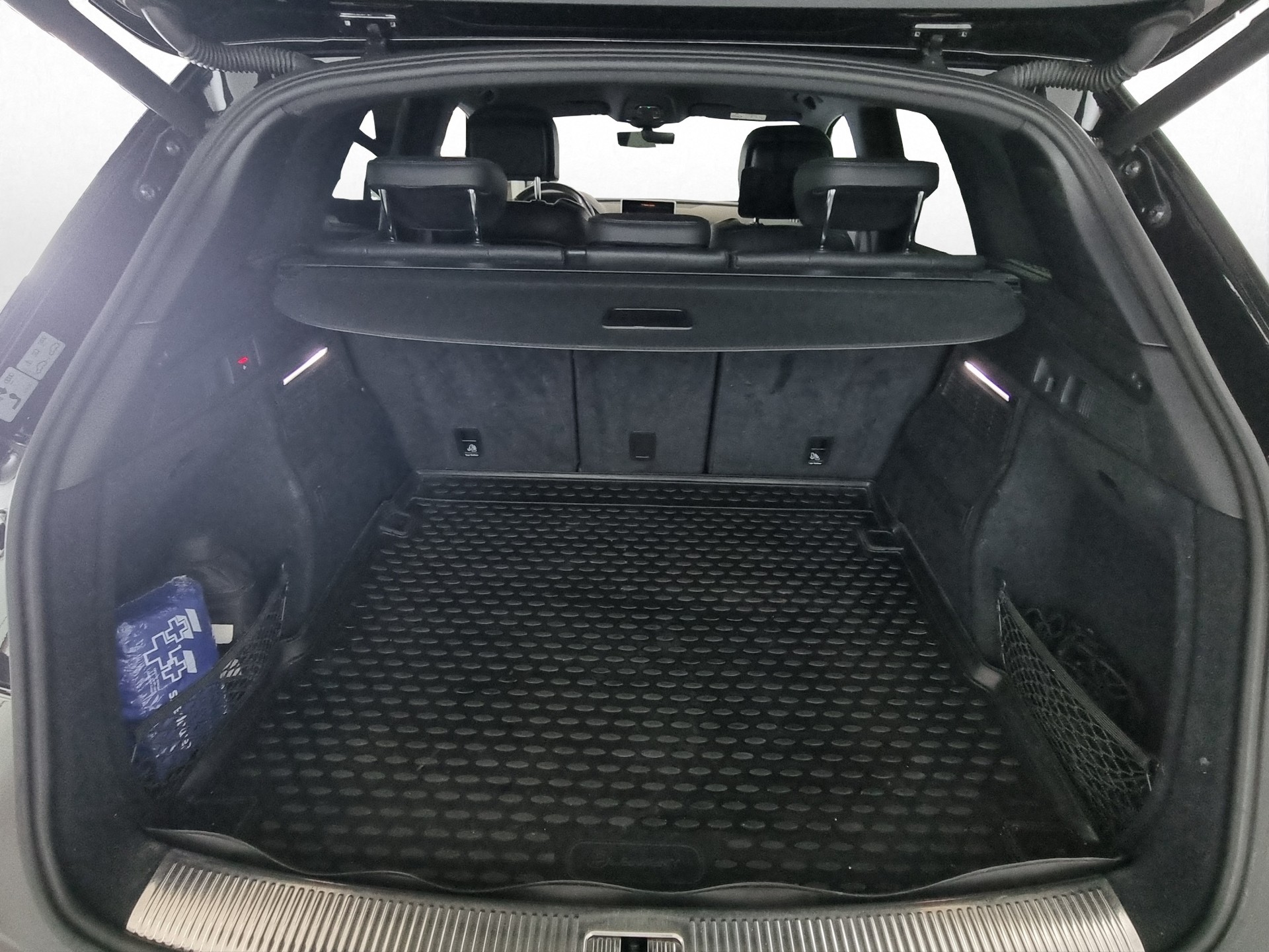 AUDI Q5 2.0 TFSI quattro S-Tronic-image-15
