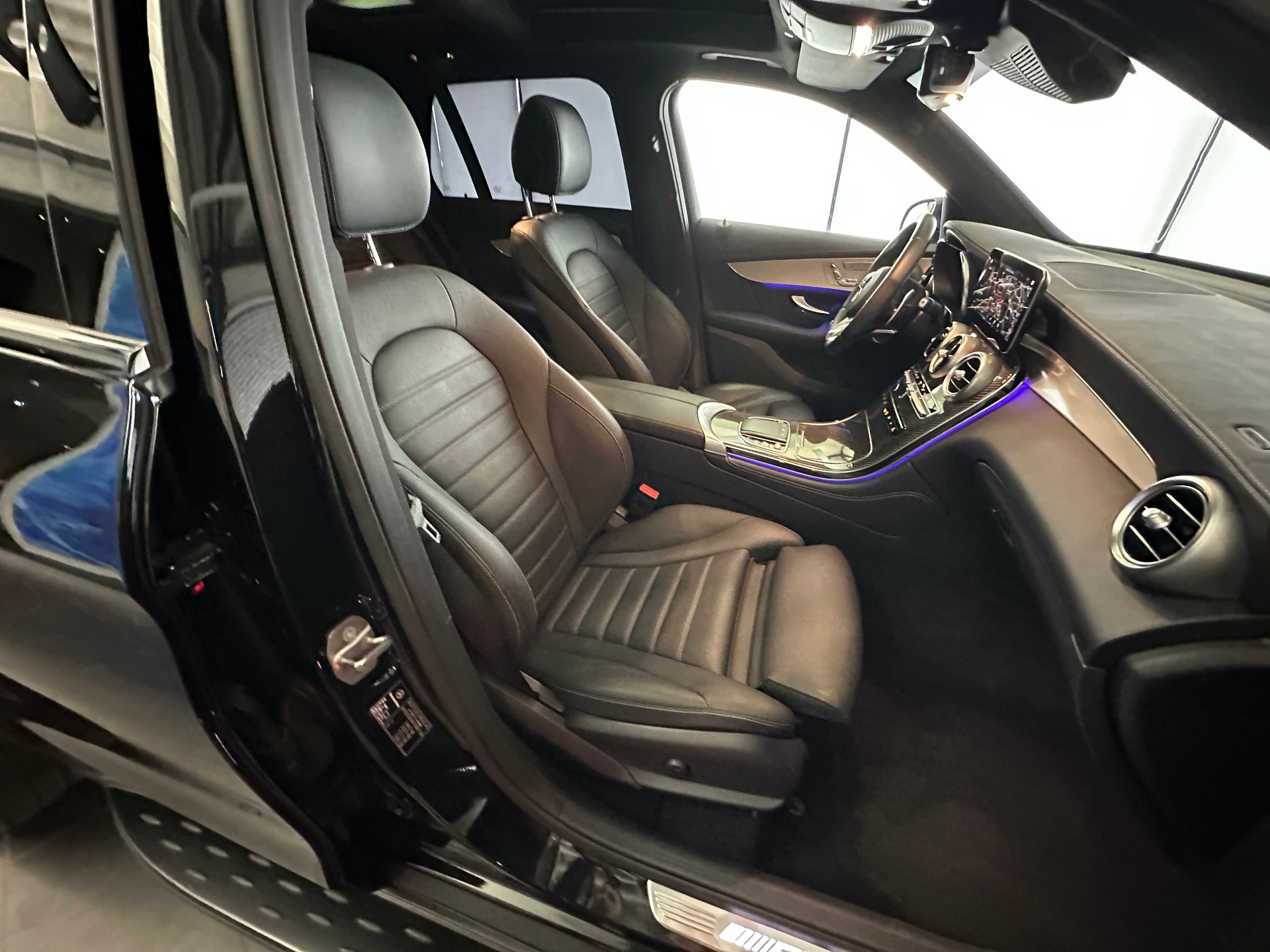 MERCEDES-BENZ GLC 43 AMG 4m-image-29