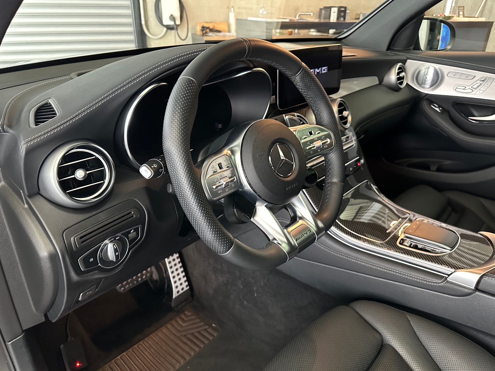 MERCEDES-BENZ GLC 43 AMG 4m-image-9