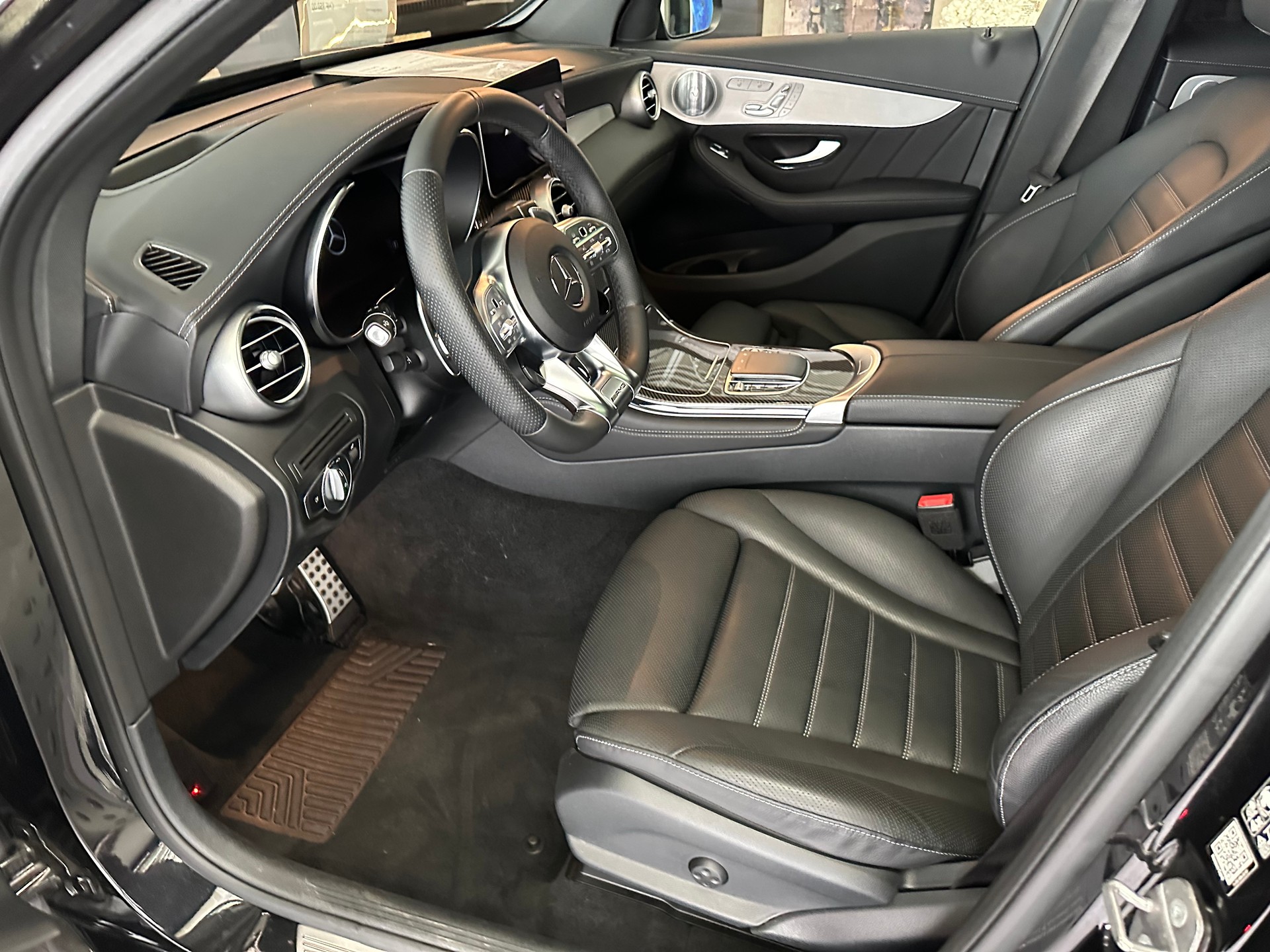 MERCEDES-BENZ GLC 43 AMG 4m-image-10