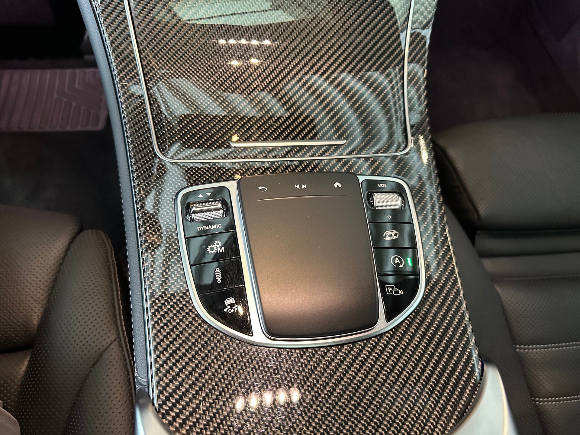 MERCEDES-BENZ GLC 43 AMG 4m-image-18