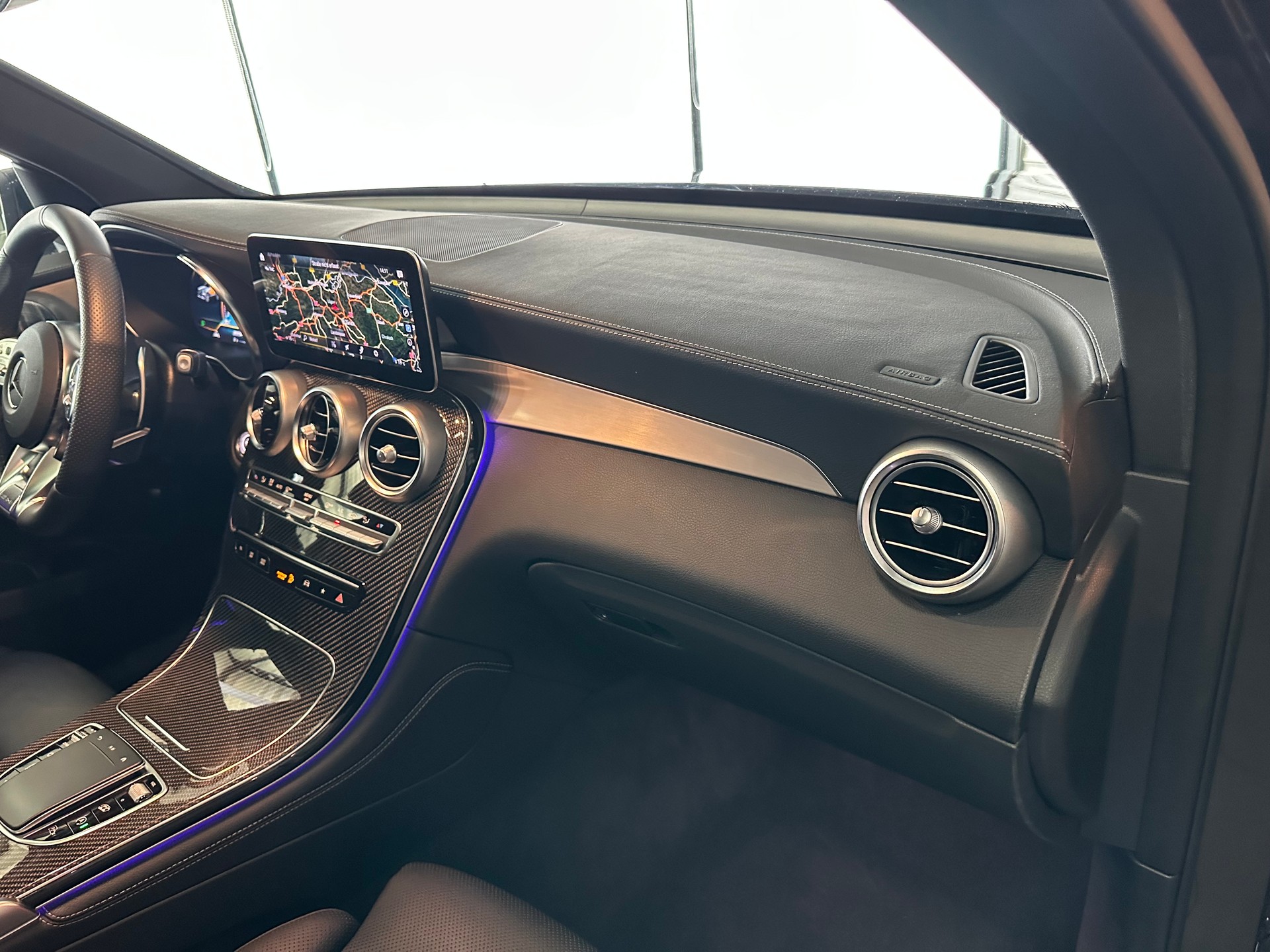 MERCEDES-BENZ GLC 43 AMG 4m-image-27