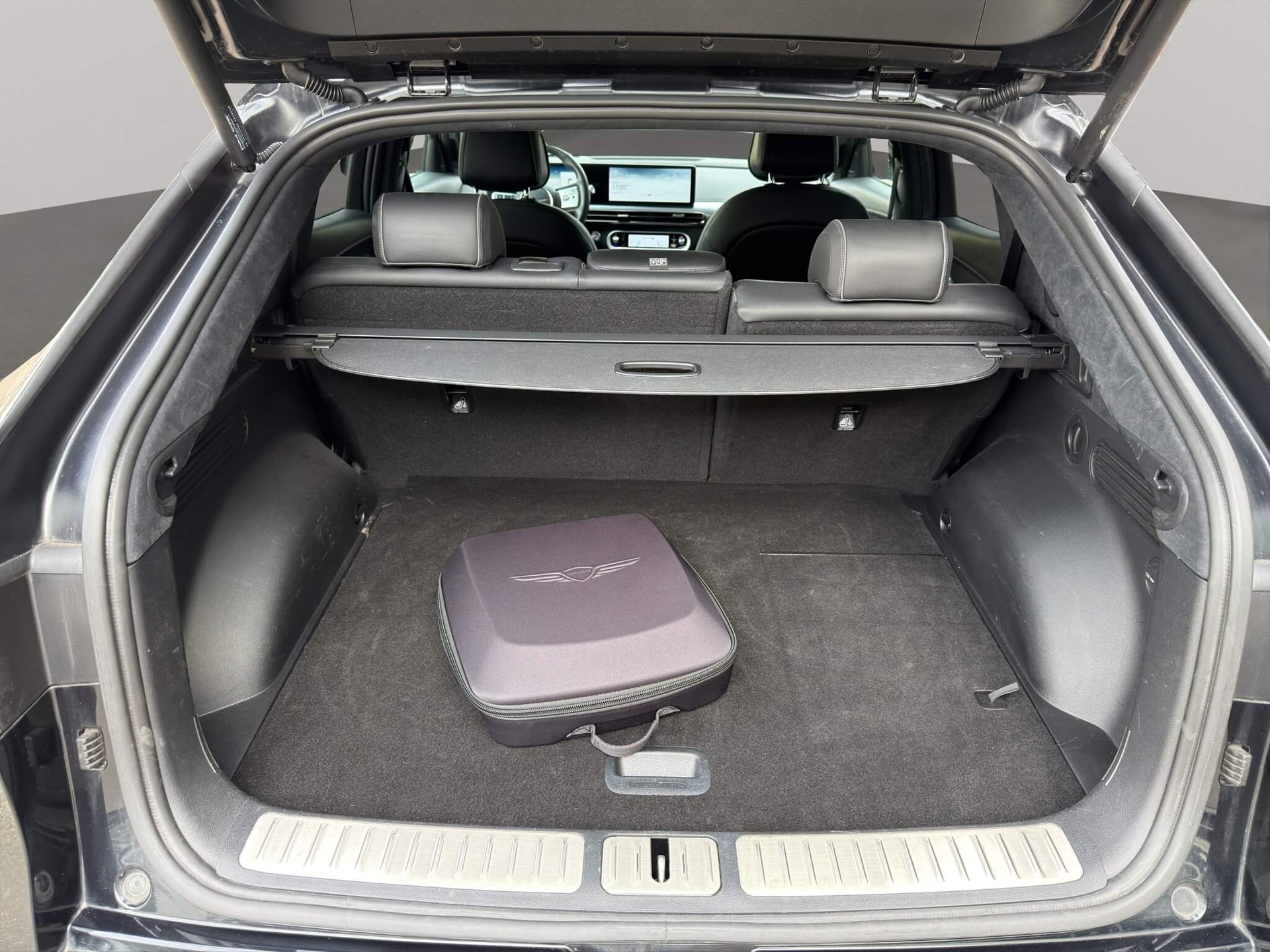 GENESIS GV60 Dual Motor Sport AWD-image-11