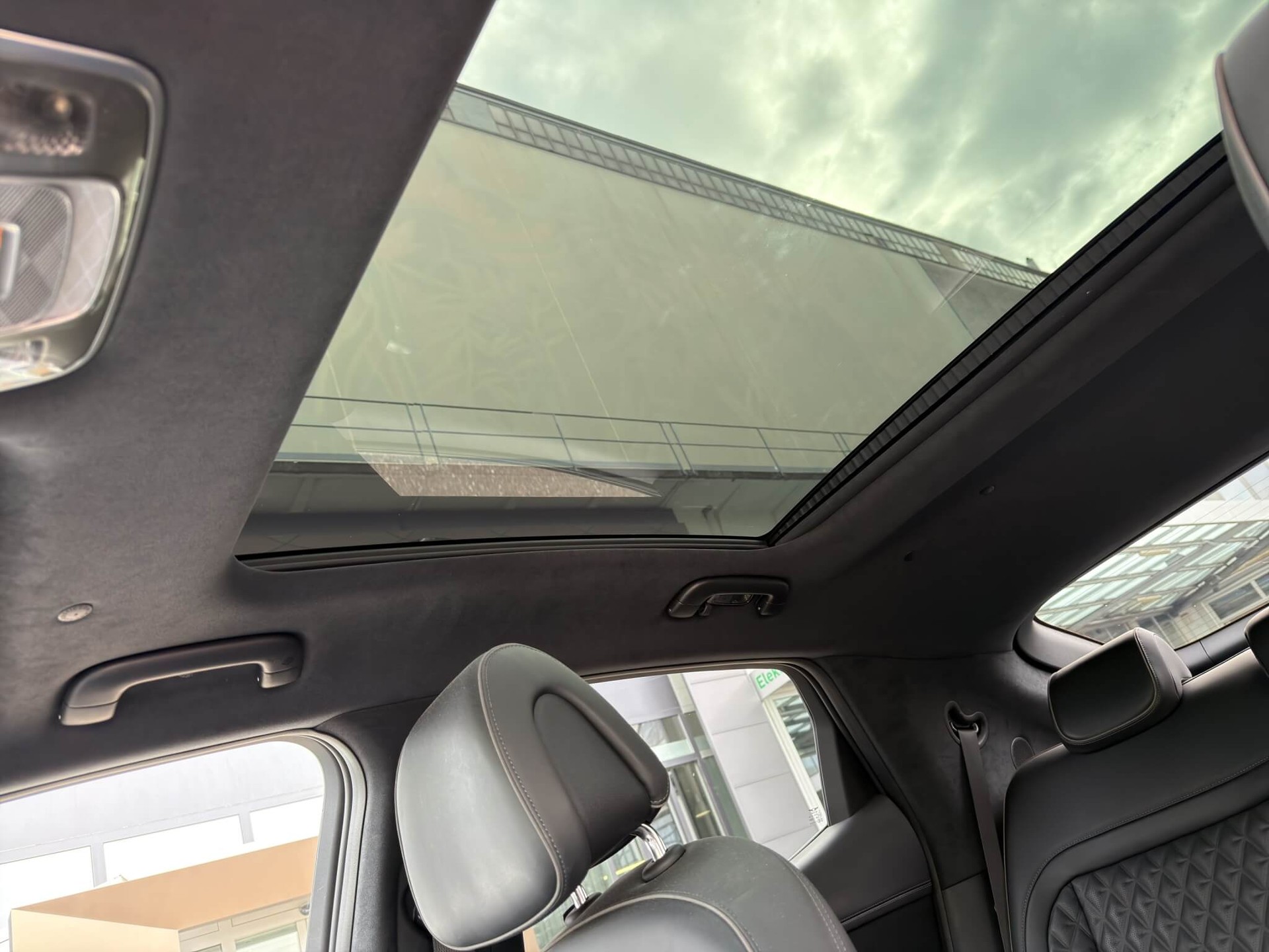 GENESIS GV60 Dual Motor Sport AWD-image-12