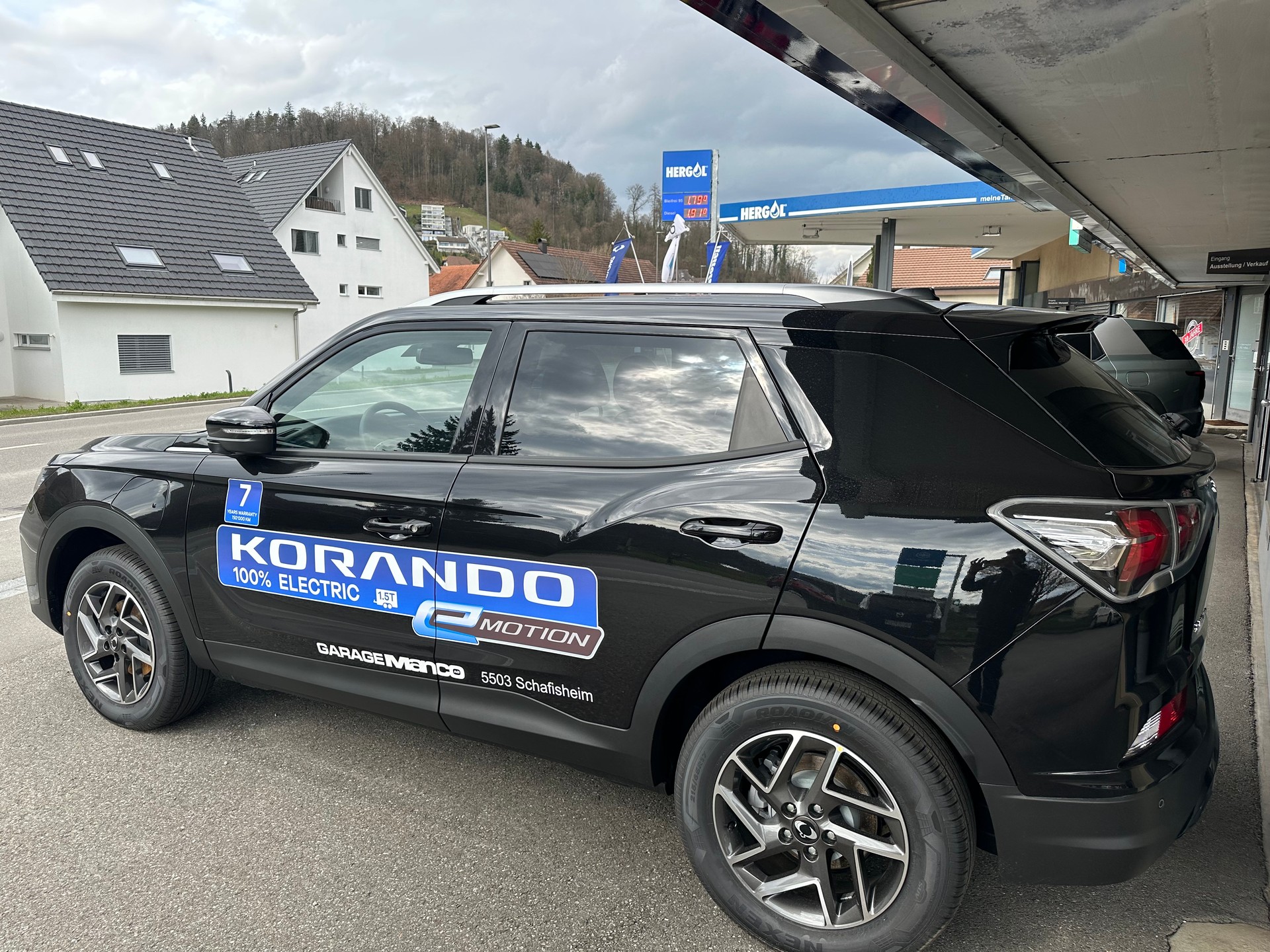 KGM-SsangYong Korando eMotion Titanium-image-3