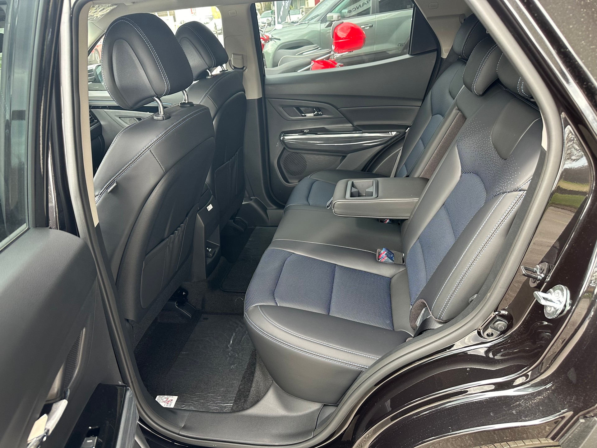 KGM-SsangYong Korando eMotion Titanium-image-6