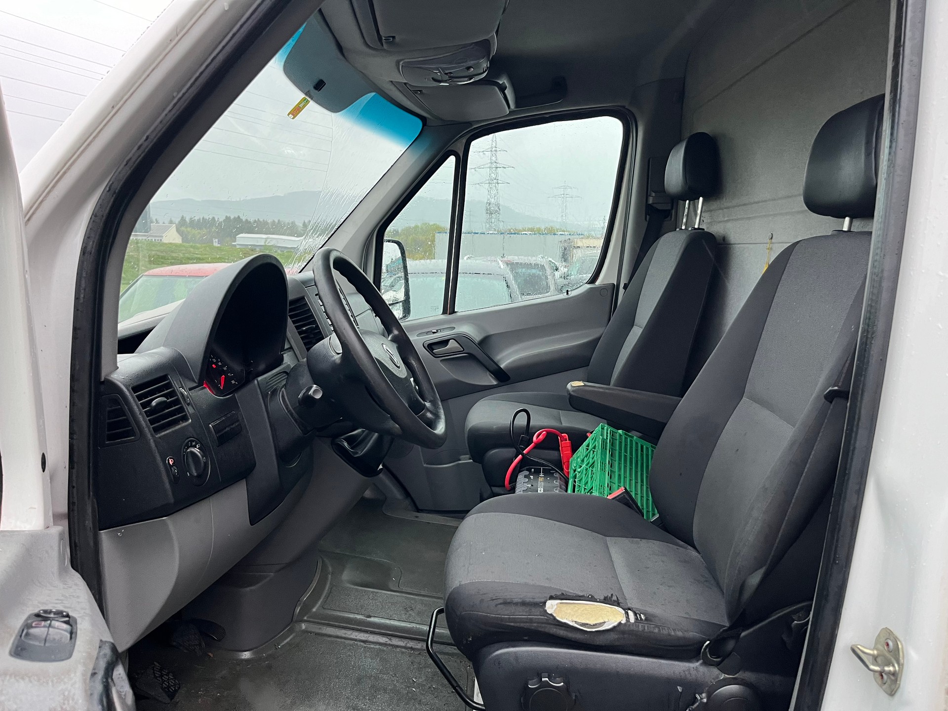 VW Crafter 35 2.0 TDI CR-image-11