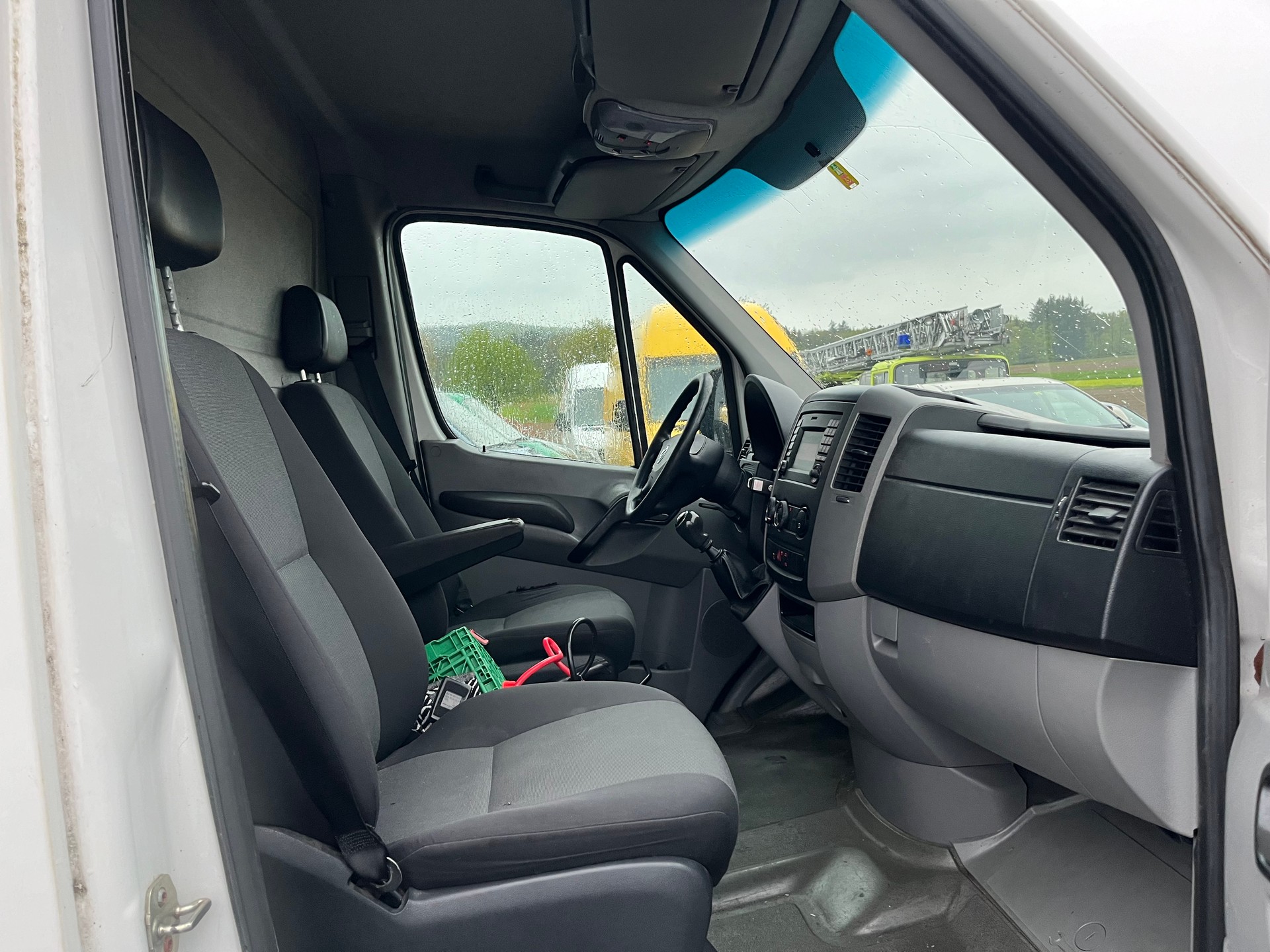 VW Crafter 35 2.0 TDI CR-image-8