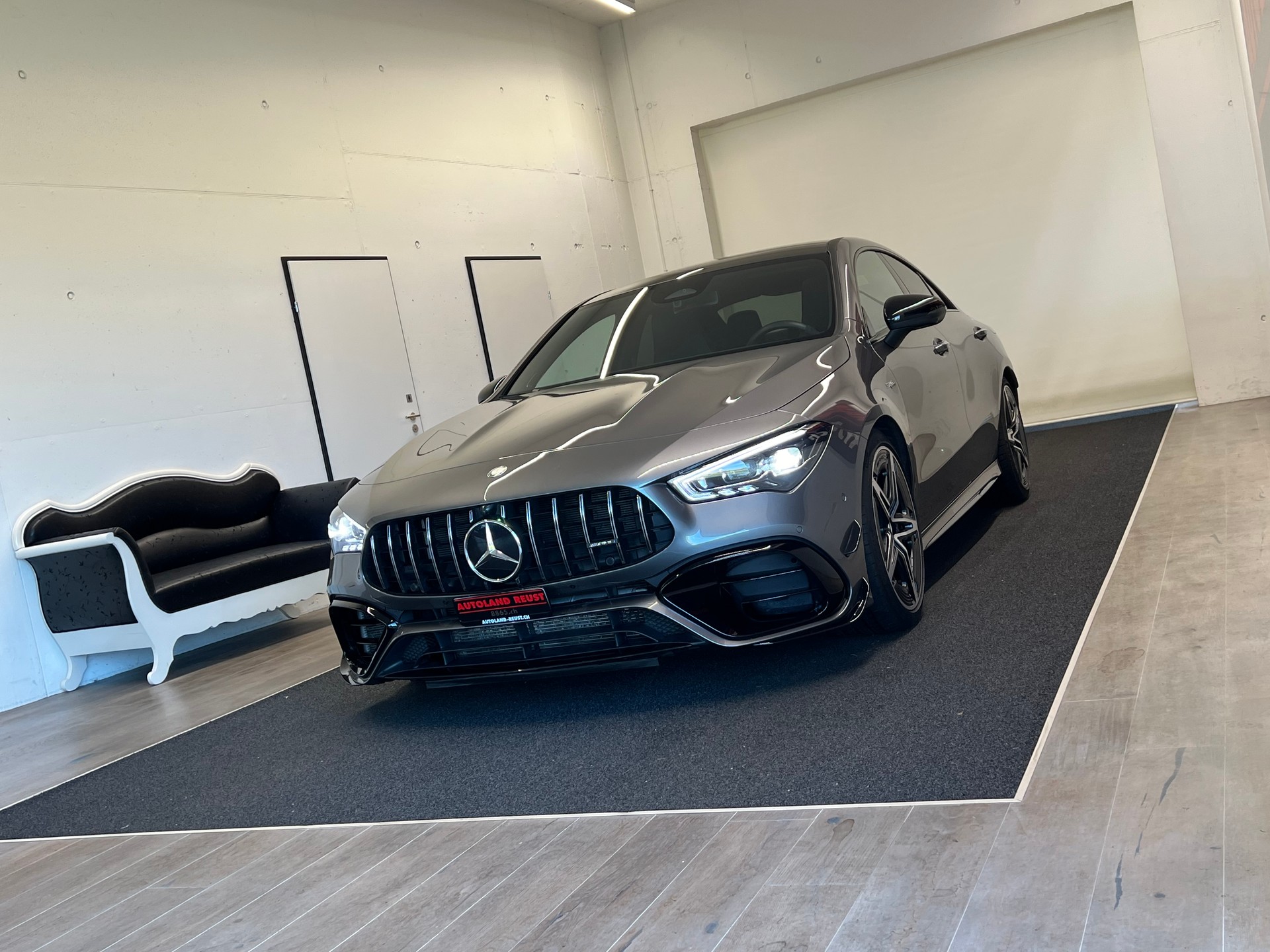 MERCEDES-BENZ CLA 45 S AMG 4Matic+ 8G-DCT-image-2