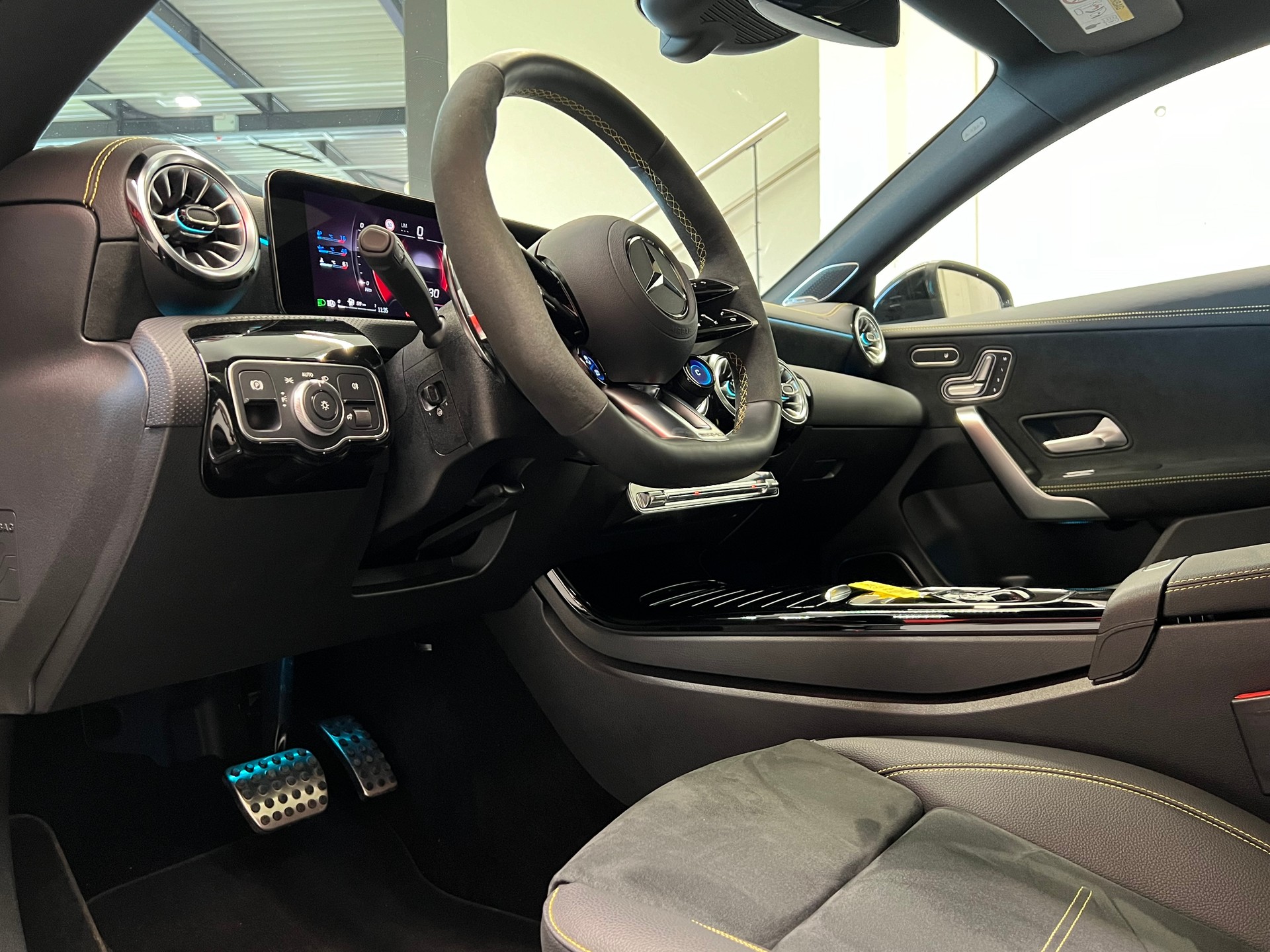 MERCEDES-BENZ CLA 45 S AMG 4Matic+ 8G-DCT-image-14