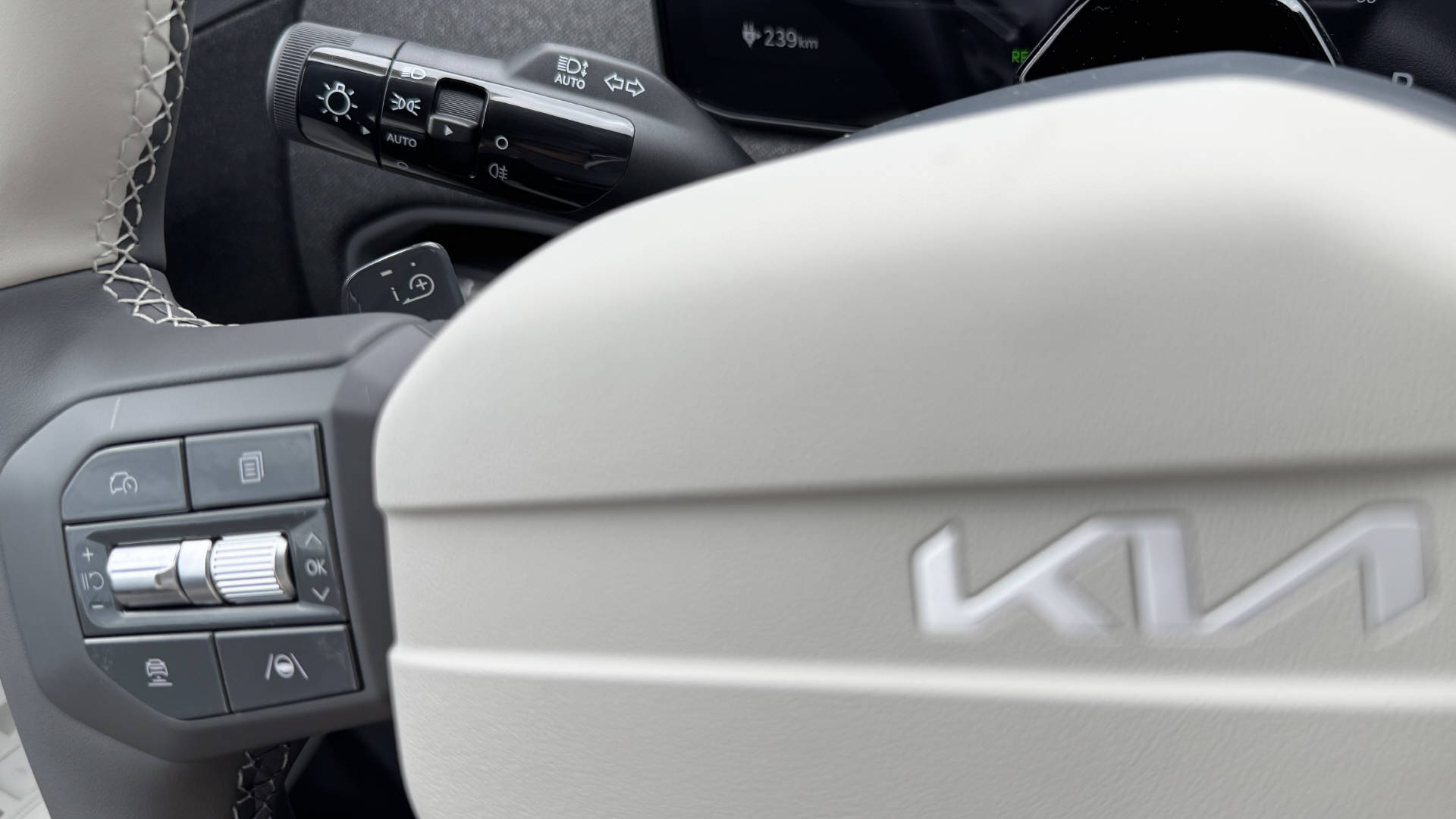 KIA EV3 81 kWh GT-Line-image-9