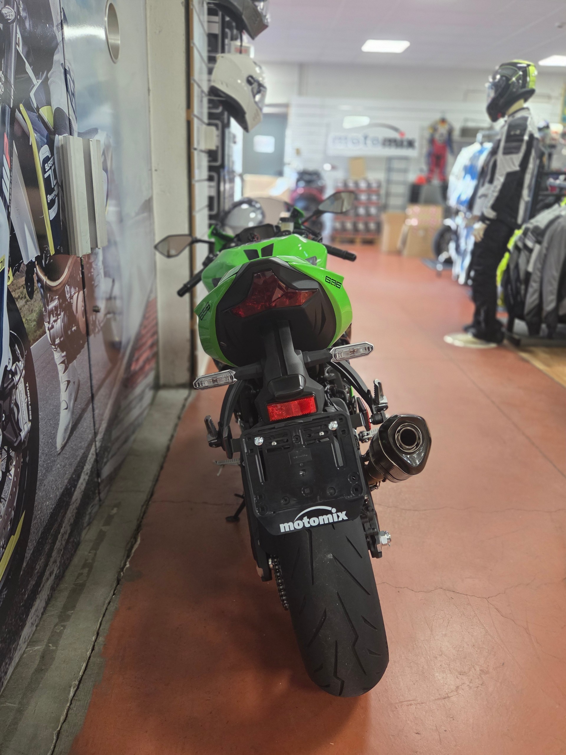 KAWASAKI Ninja ZX-6R Performance-showroom-element-3