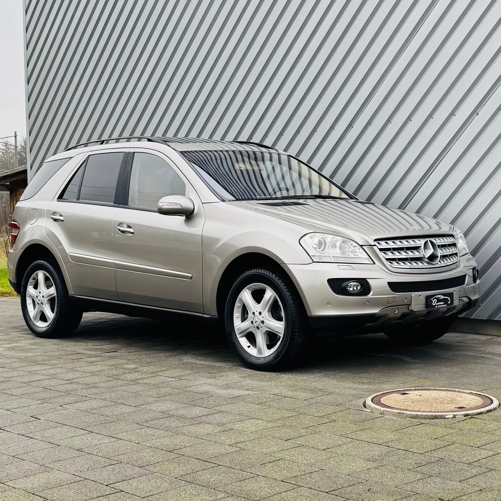 MERCEDES-BENZ ML 500 4Matic 7G-Tronic