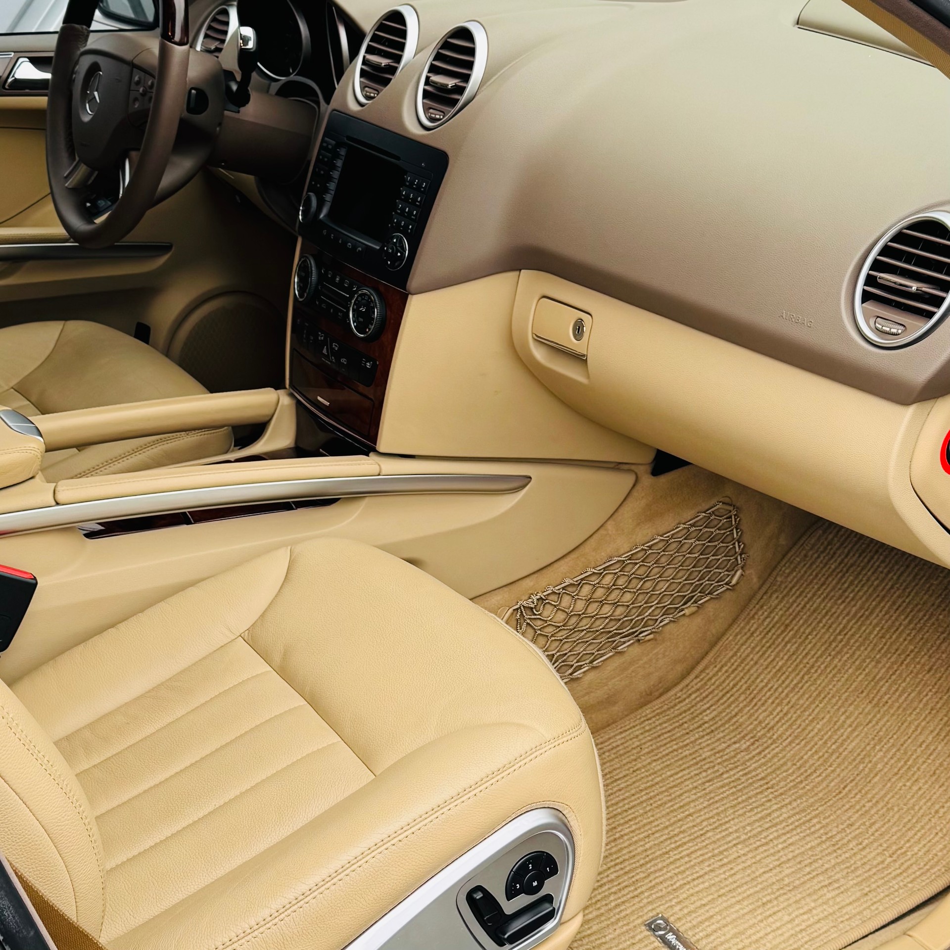 MERCEDES-BENZ ML 500 4Matic 7G-Tronic-image-24