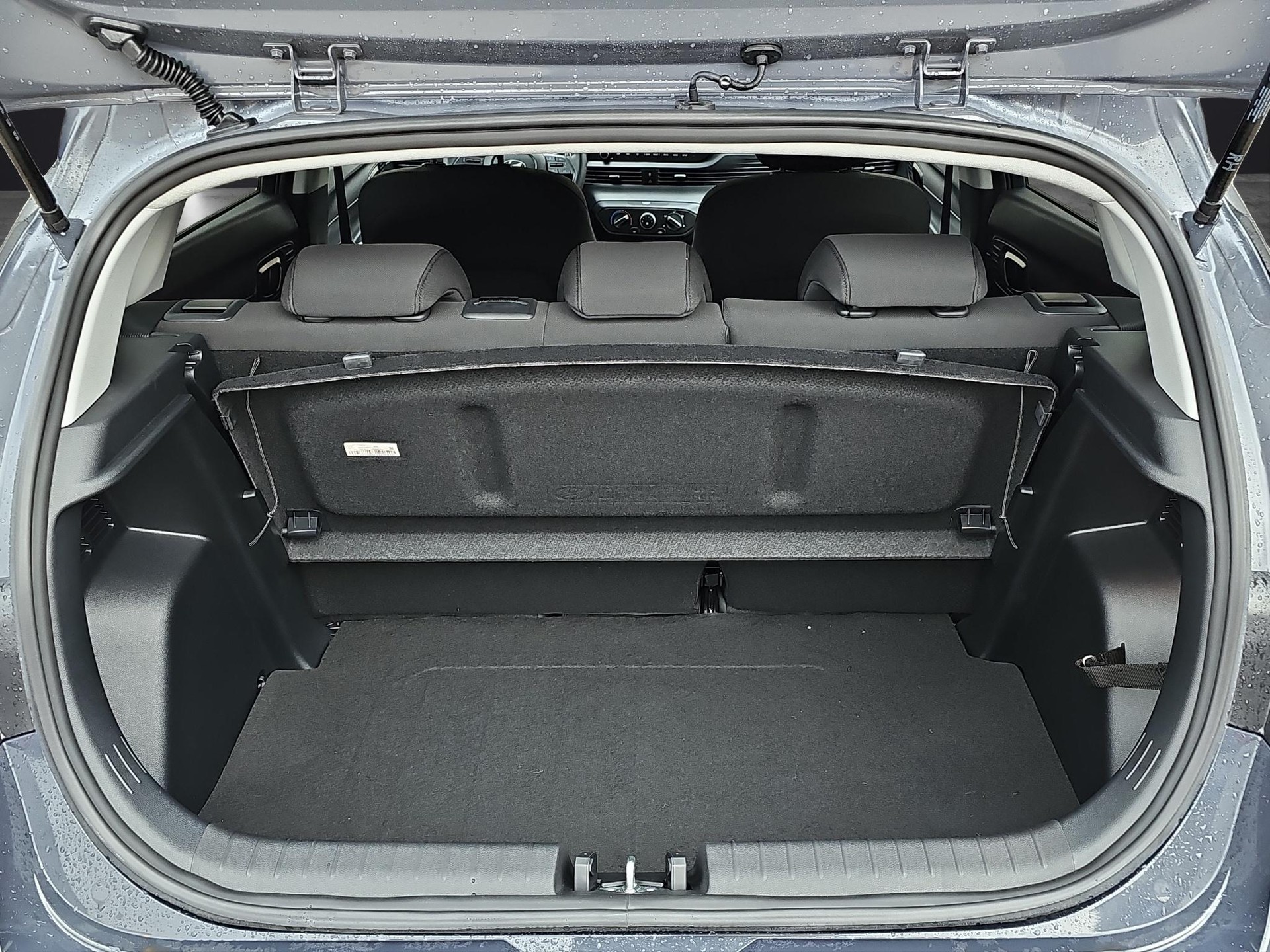 HYUNDAI i20 1.0 T-GDi Amplia-image-12