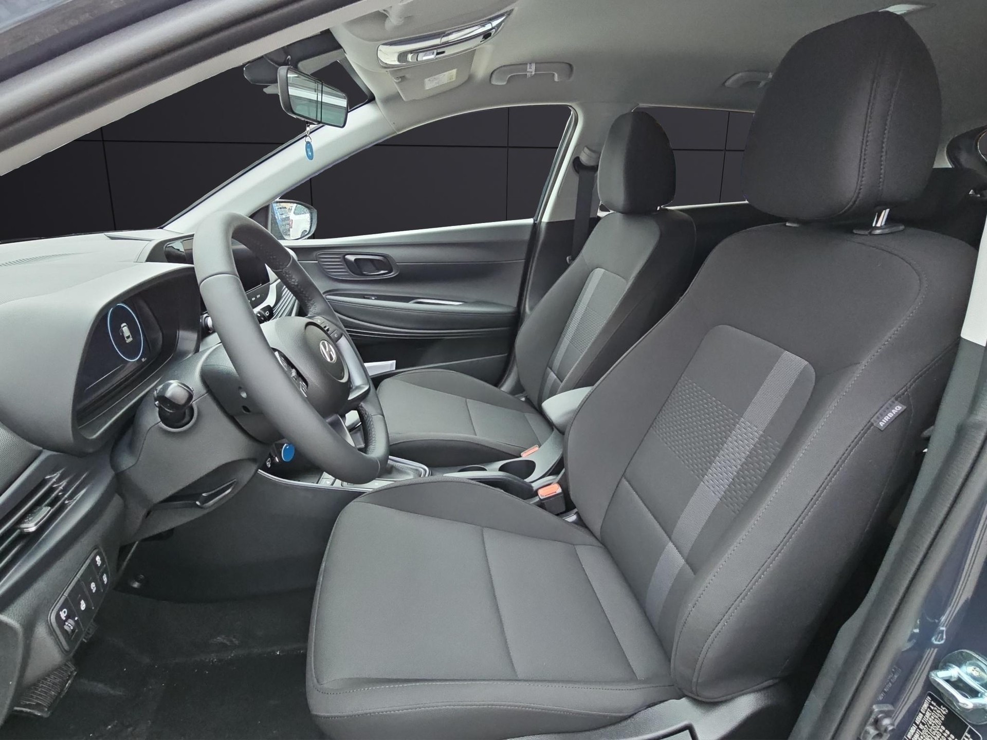 HYUNDAI i20 1.0 T-GDi Amplia-image-9