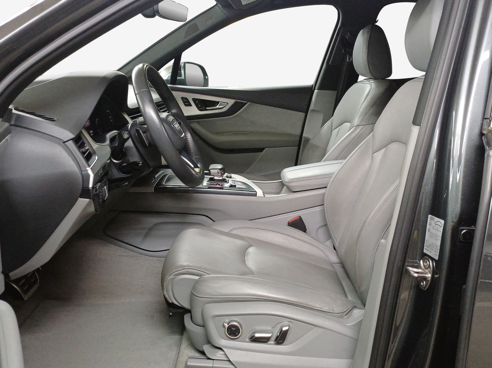 AUDI SQ7 4.0 TDI quattro tiptronic-image-7