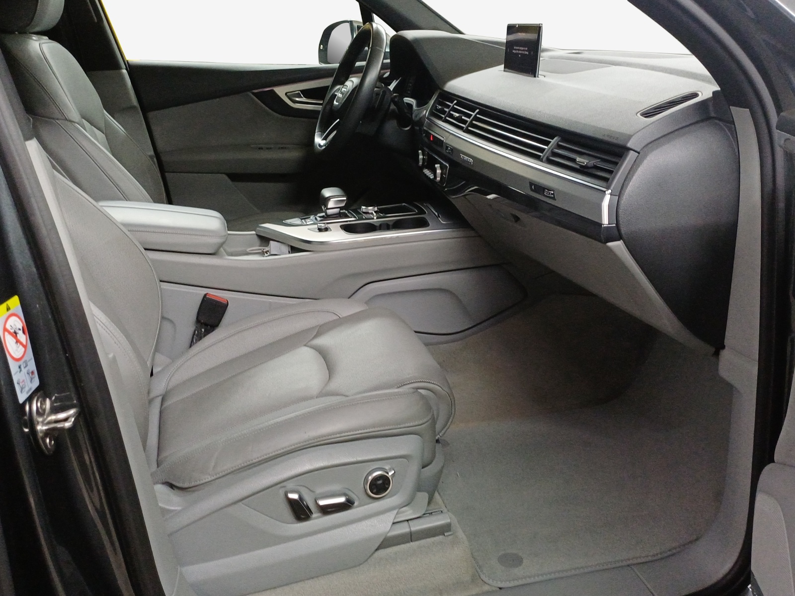 AUDI SQ7 4.0 TDI quattro tiptronic-image-13