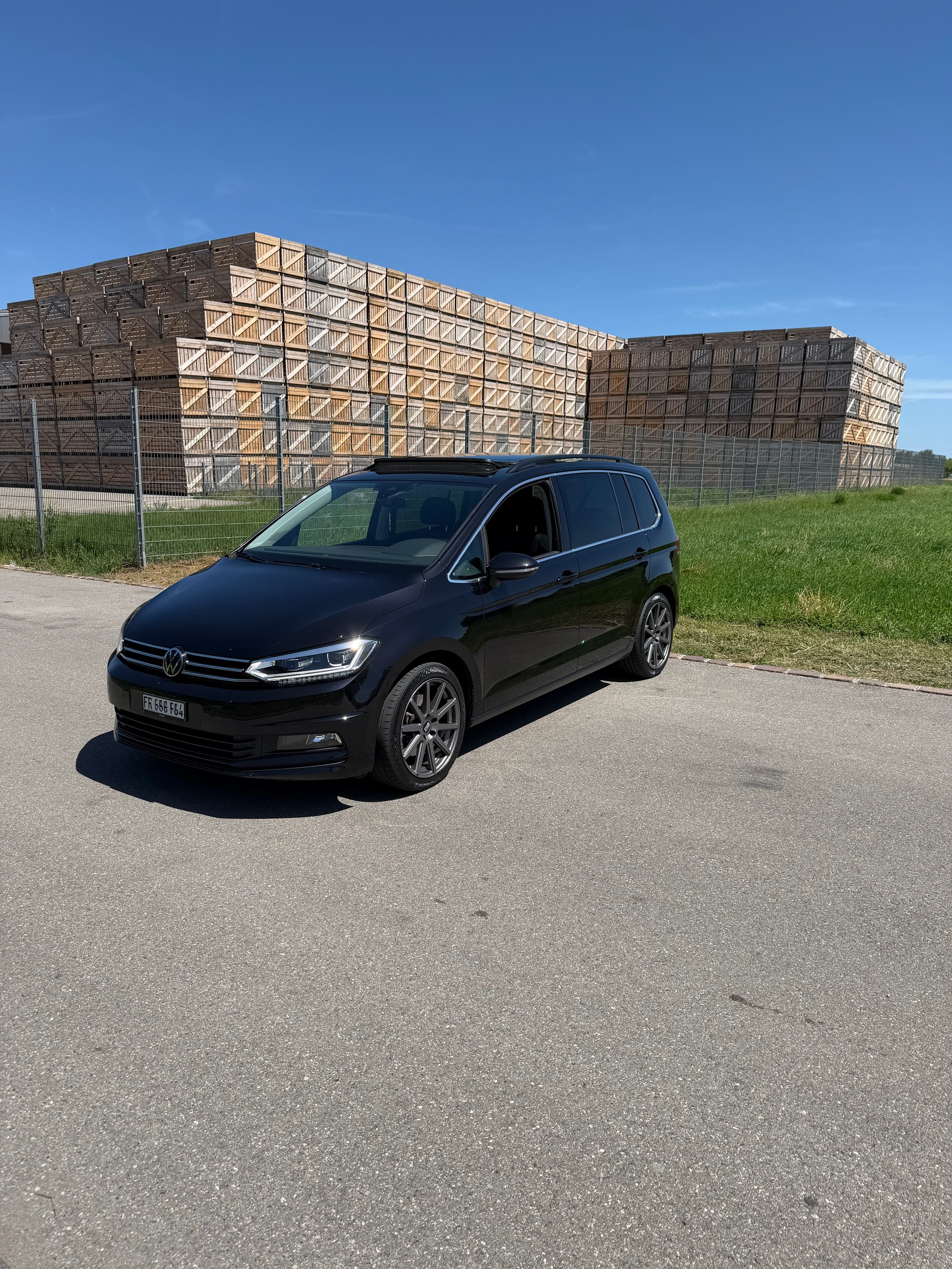 VW Touran 1.5 TSI EVO Comfortline DSG 7 places-image-2