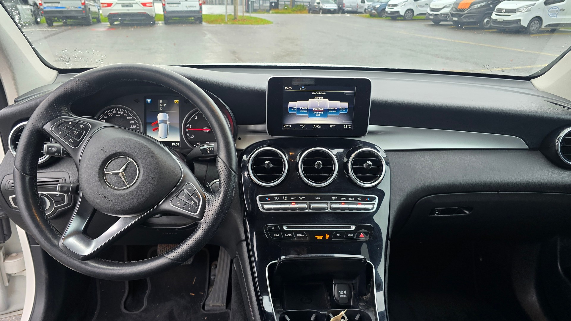MERCEDES-BENZ GLC 220 d 4Matic 9G-Tronic-image-11