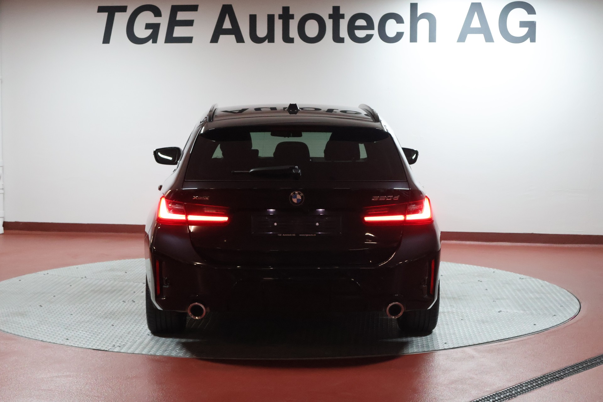 BMW 320d xDrive 48V Touring Steptronic M Sport-image-20