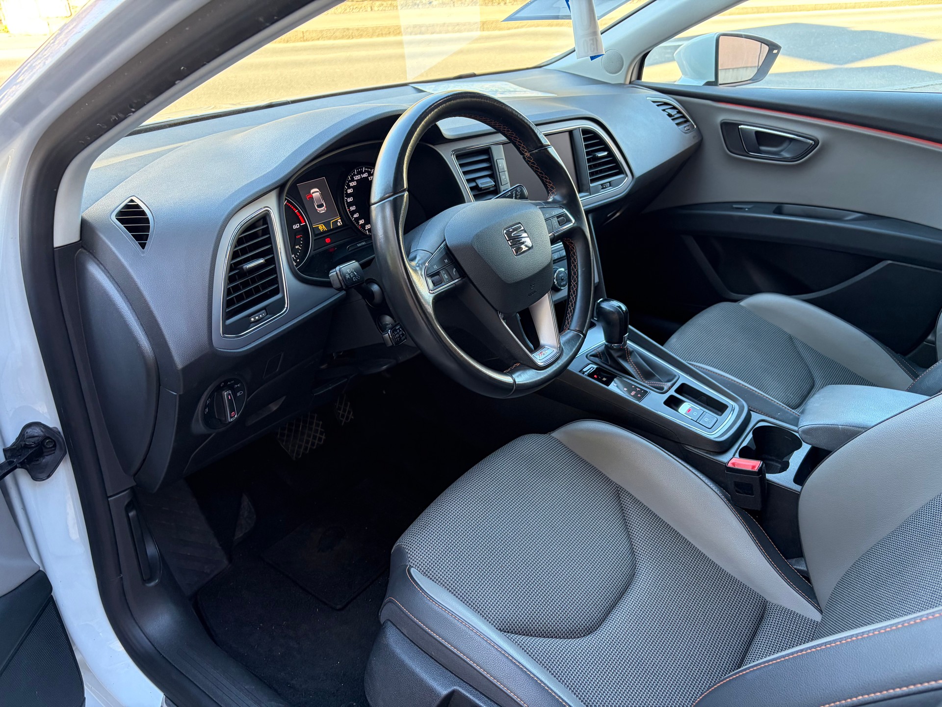 SEAT Leon ST 2.0 TDI X-Perience 4Drive DSG-image-5
