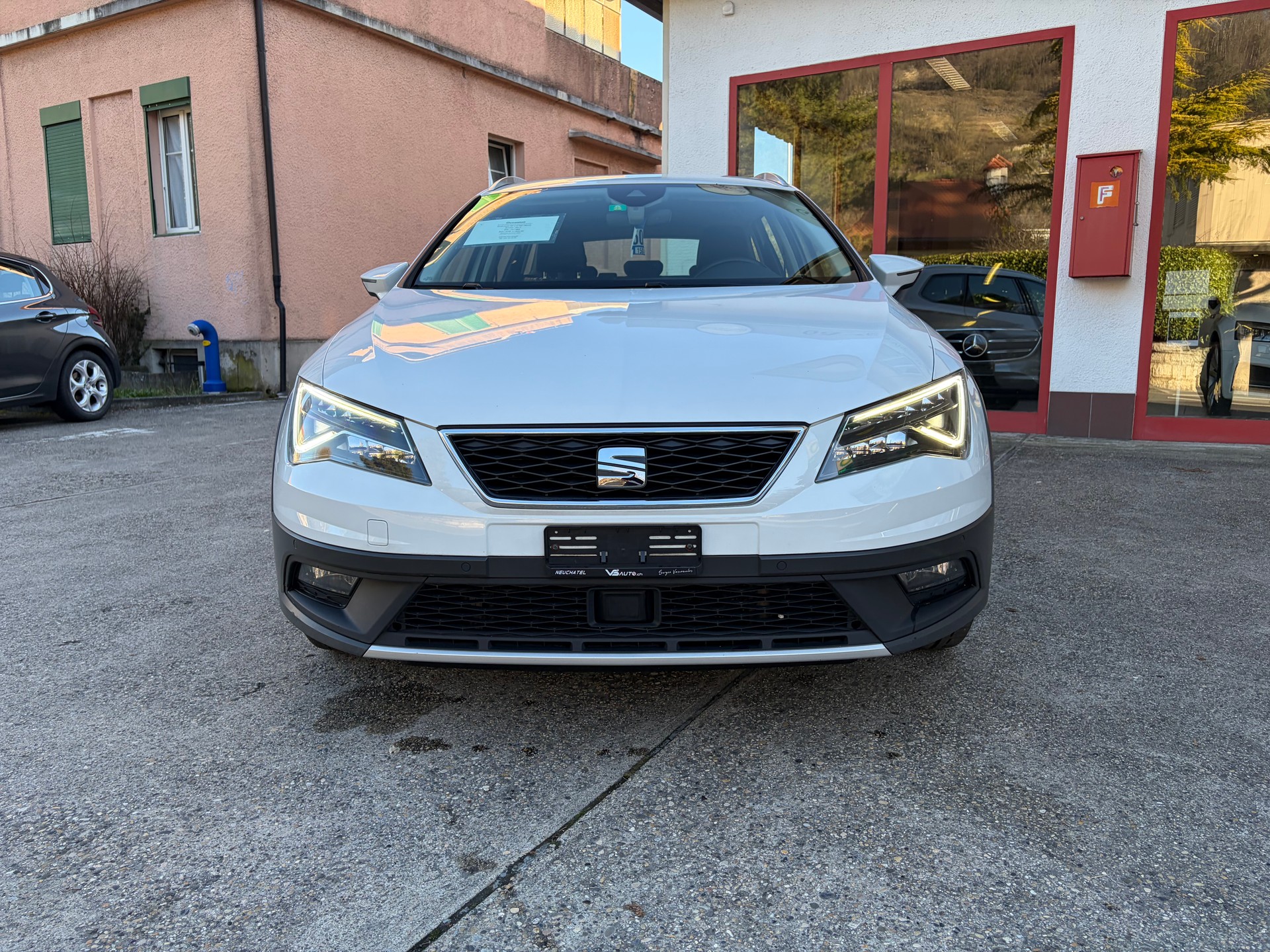 SEAT Leon ST 2.0 TDI X-Perience 4Drive DSG-image-1
