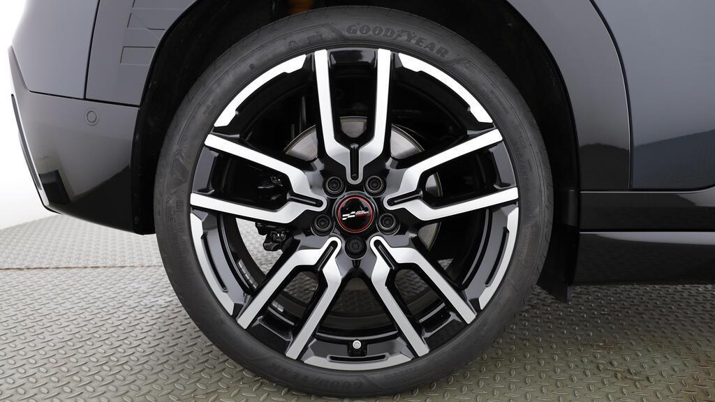 MINI Aceman E-image-9