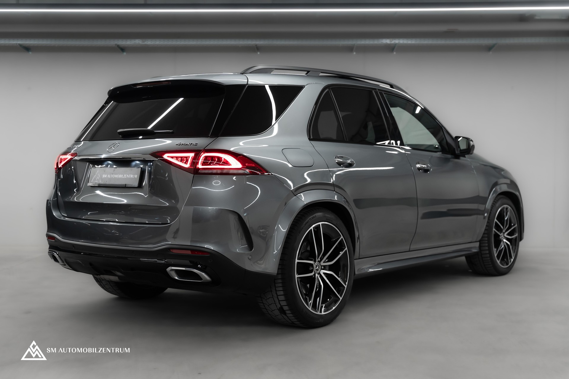 MERCEDES-BENZ GLE 350 d AMG Line 4matic / Head-Up / Panorama / Burmester-image-7
