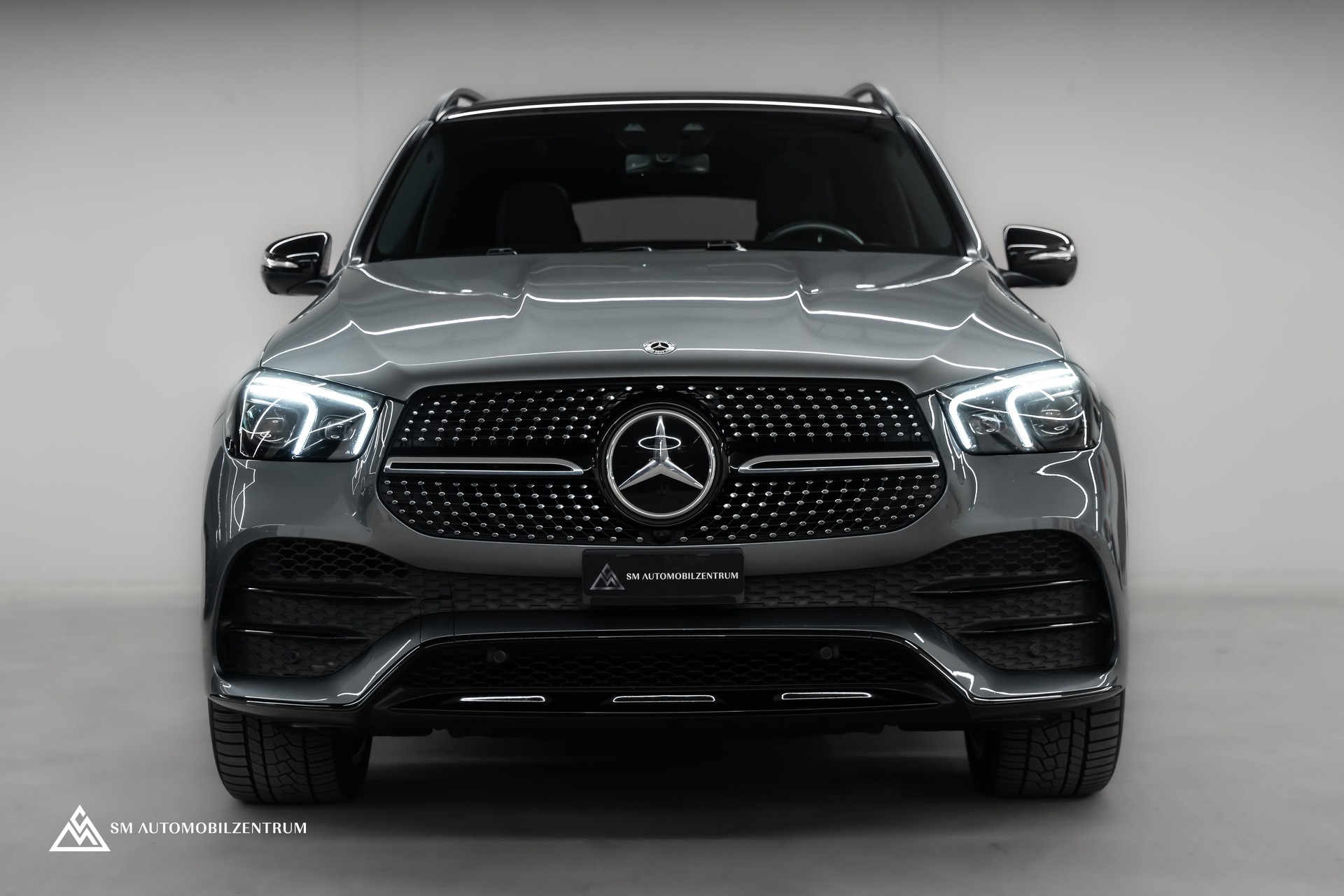 MERCEDES-BENZ GLE 350 d AMG Line 4matic / Head-Up / Panorama / Burmester-image-1