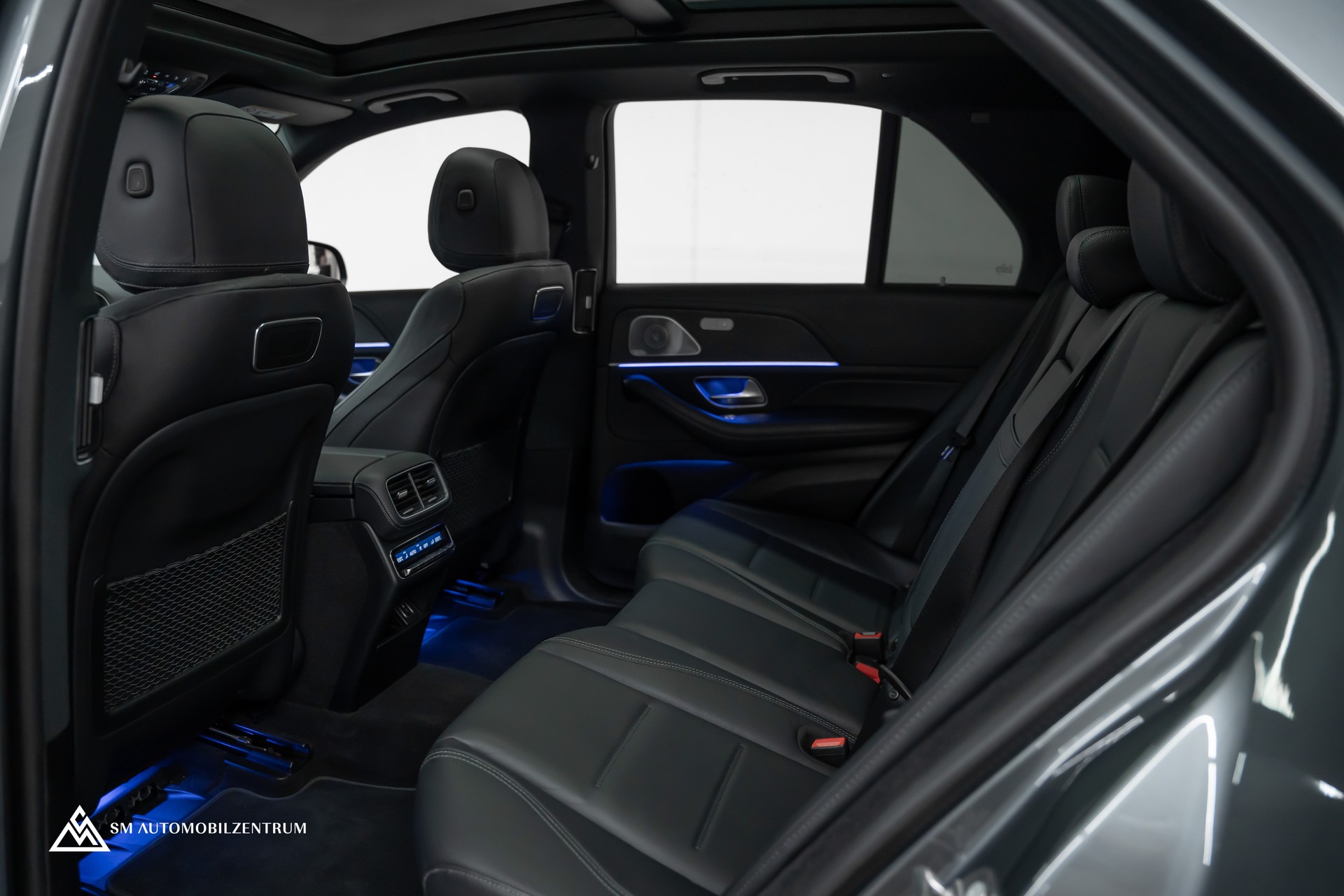 MERCEDES-BENZ GLE 350 d AMG Line 4matic / Head-Up / Panorama / Burmester-image-20