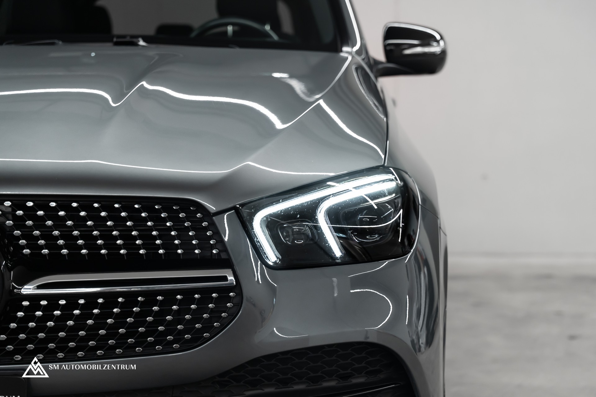 MERCEDES-BENZ GLE 350 d AMG Line 4matic / Head-Up / Panorama / Burmester-image-2