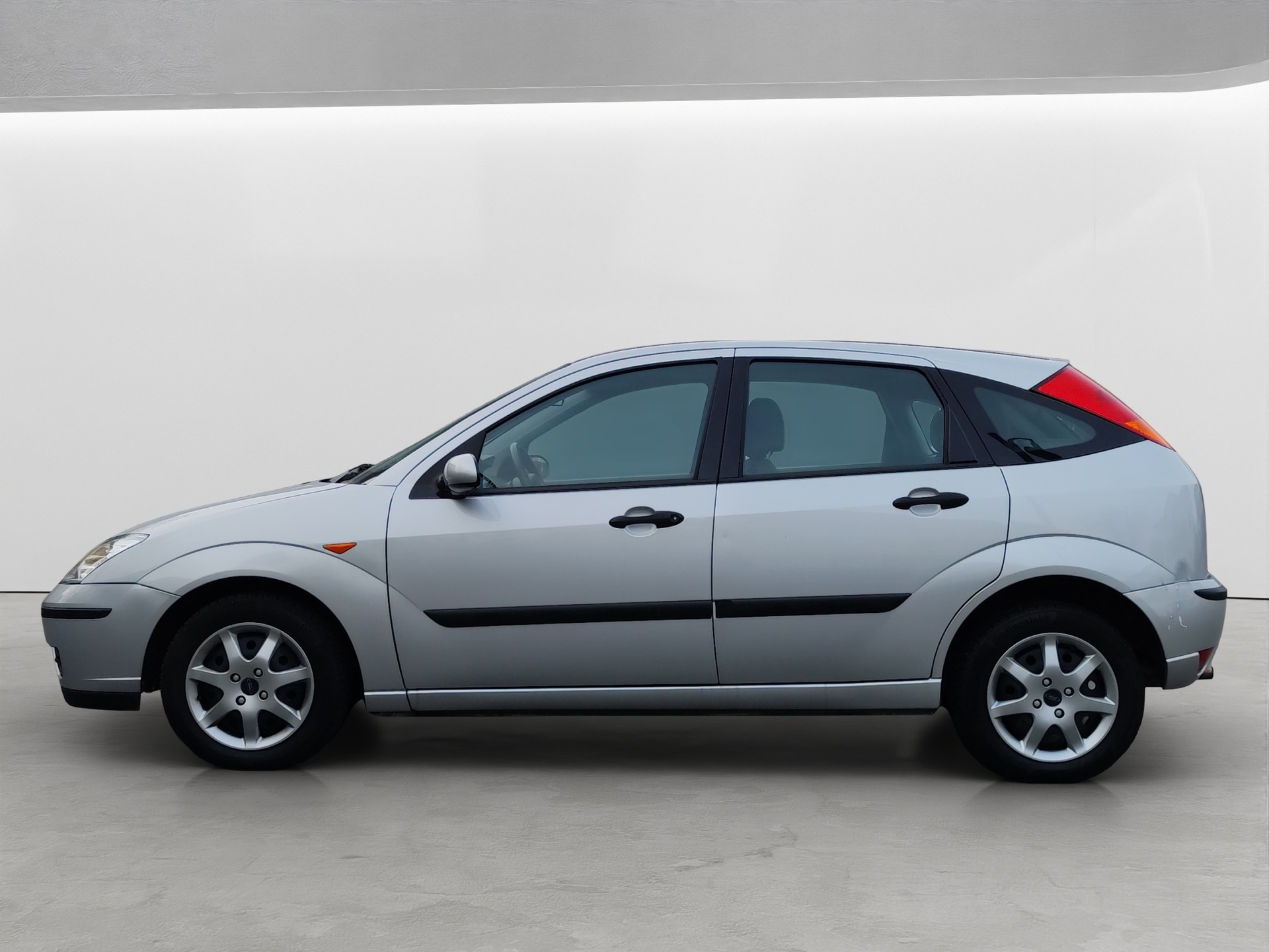 FORD Focus 1.6i 16V Carving-image-2