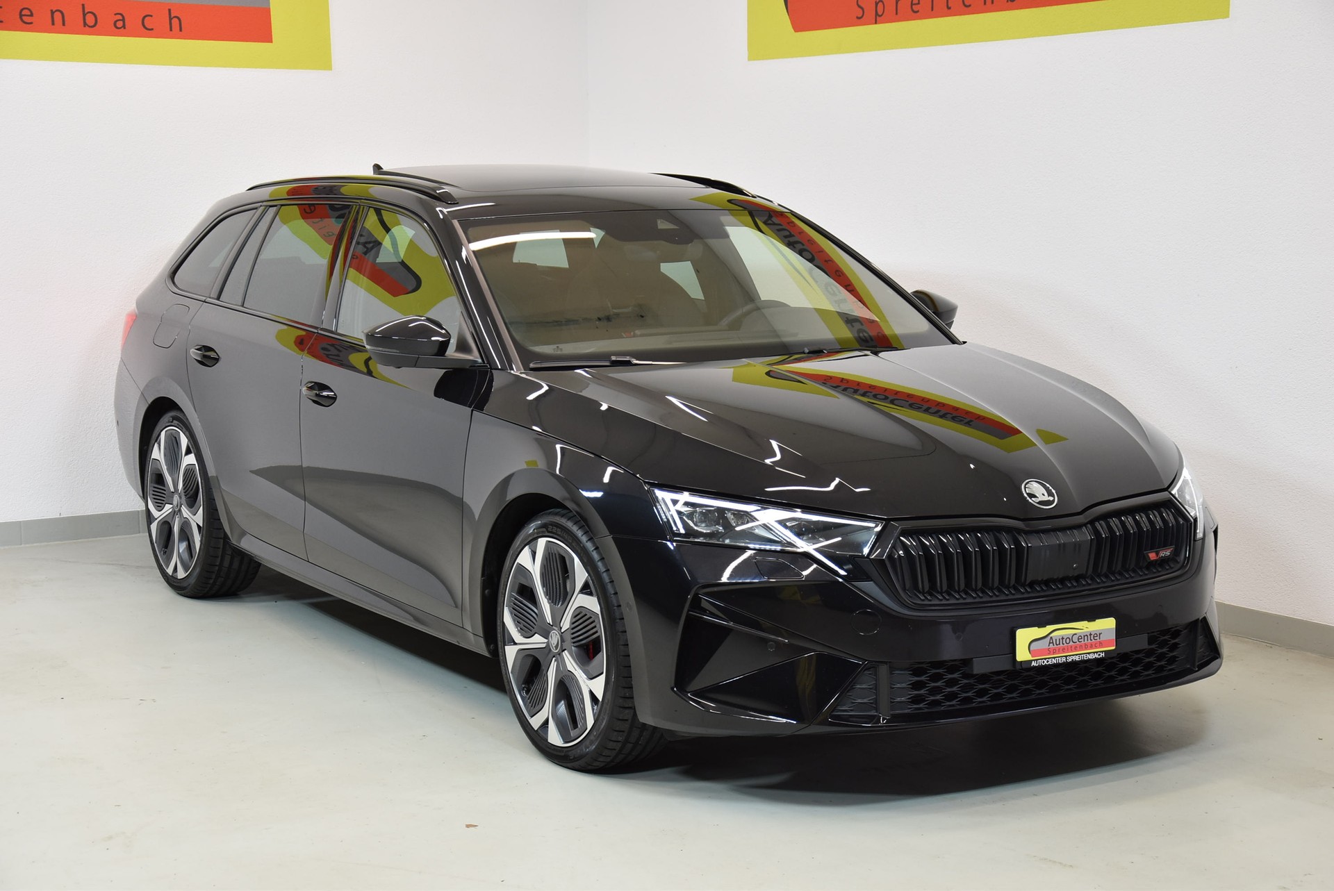 SKODA Octavia Combi 2.0 TSI DSG RS FACELIFT-image-0