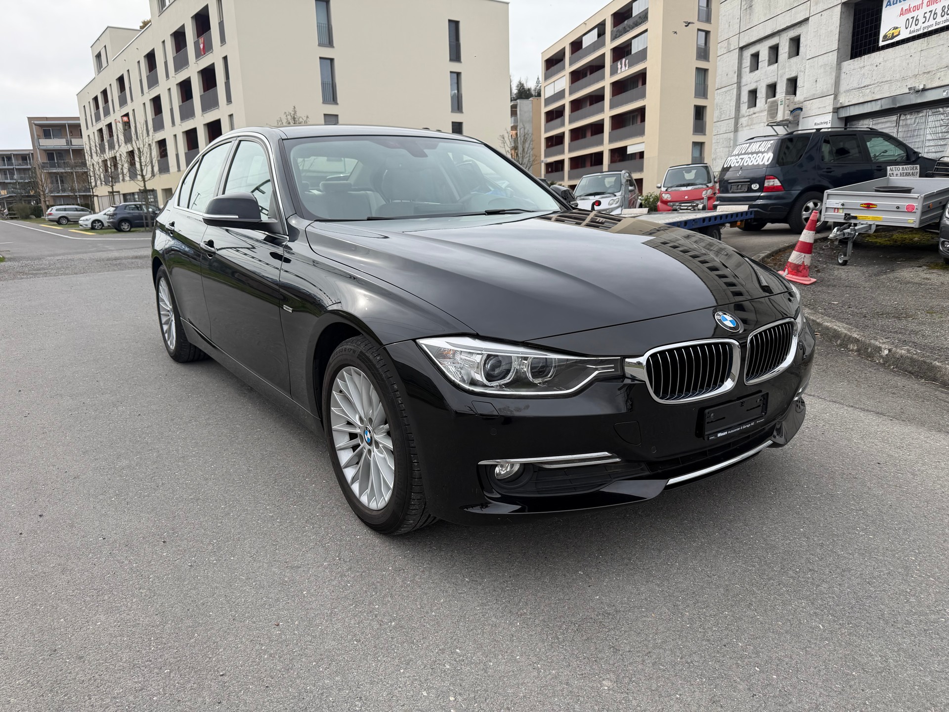 BMW 320d xDrive Luxury Line Steptronic-image-2