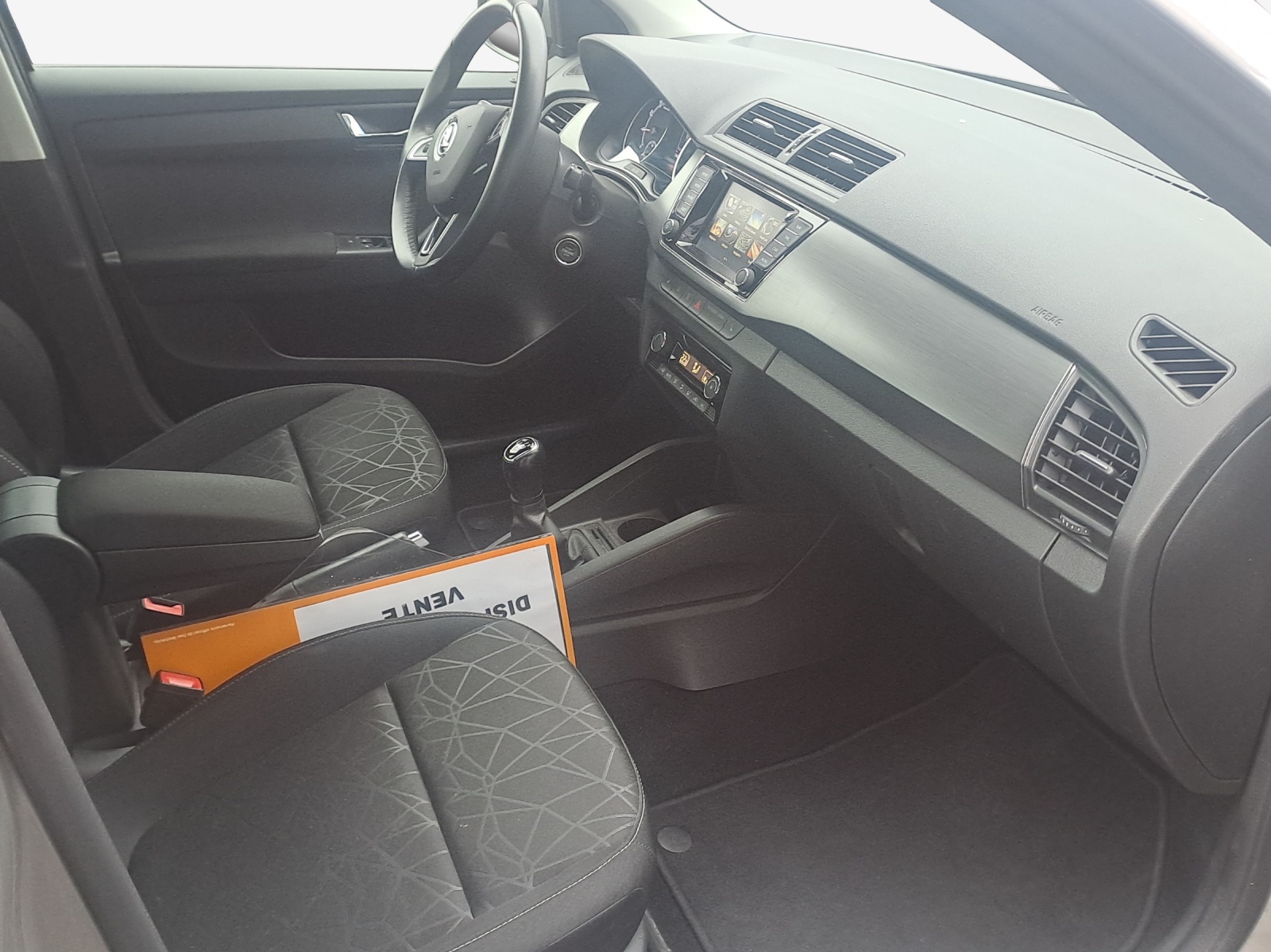 SKODA Fabia 1.0 TSI Ambition-image-13