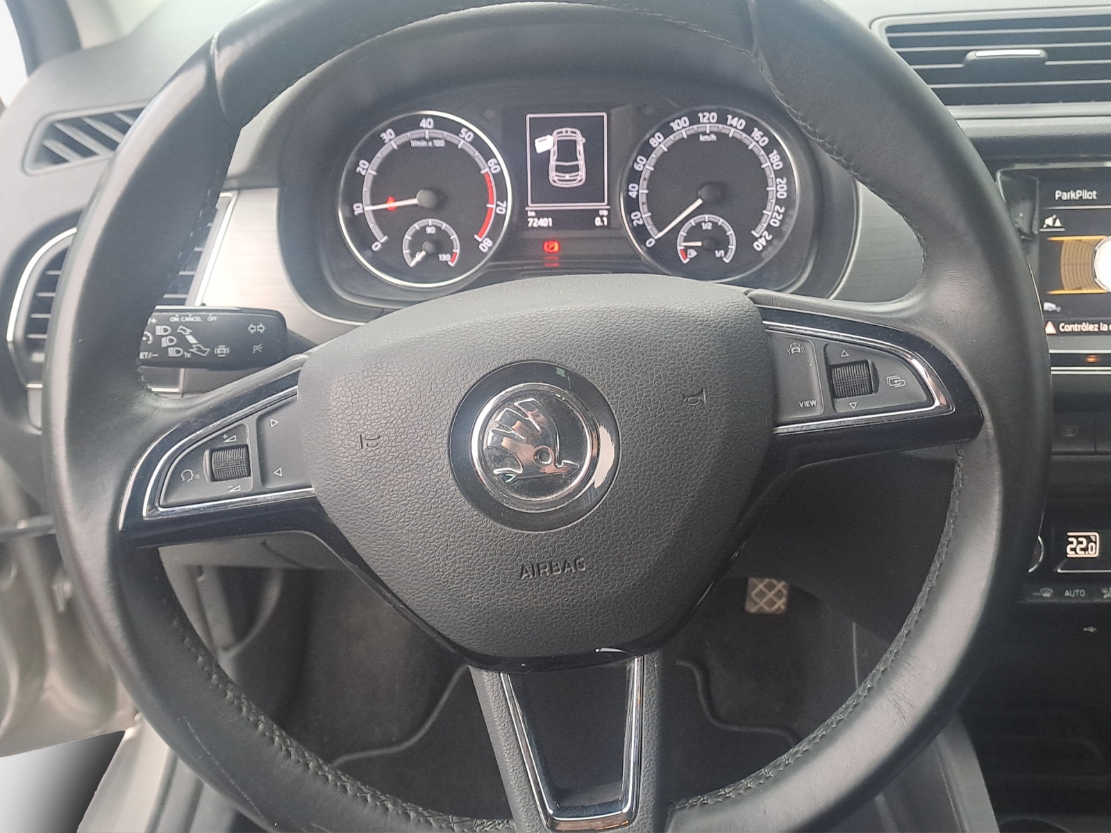 SKODA Fabia 1.0 TSI Ambition-image-9