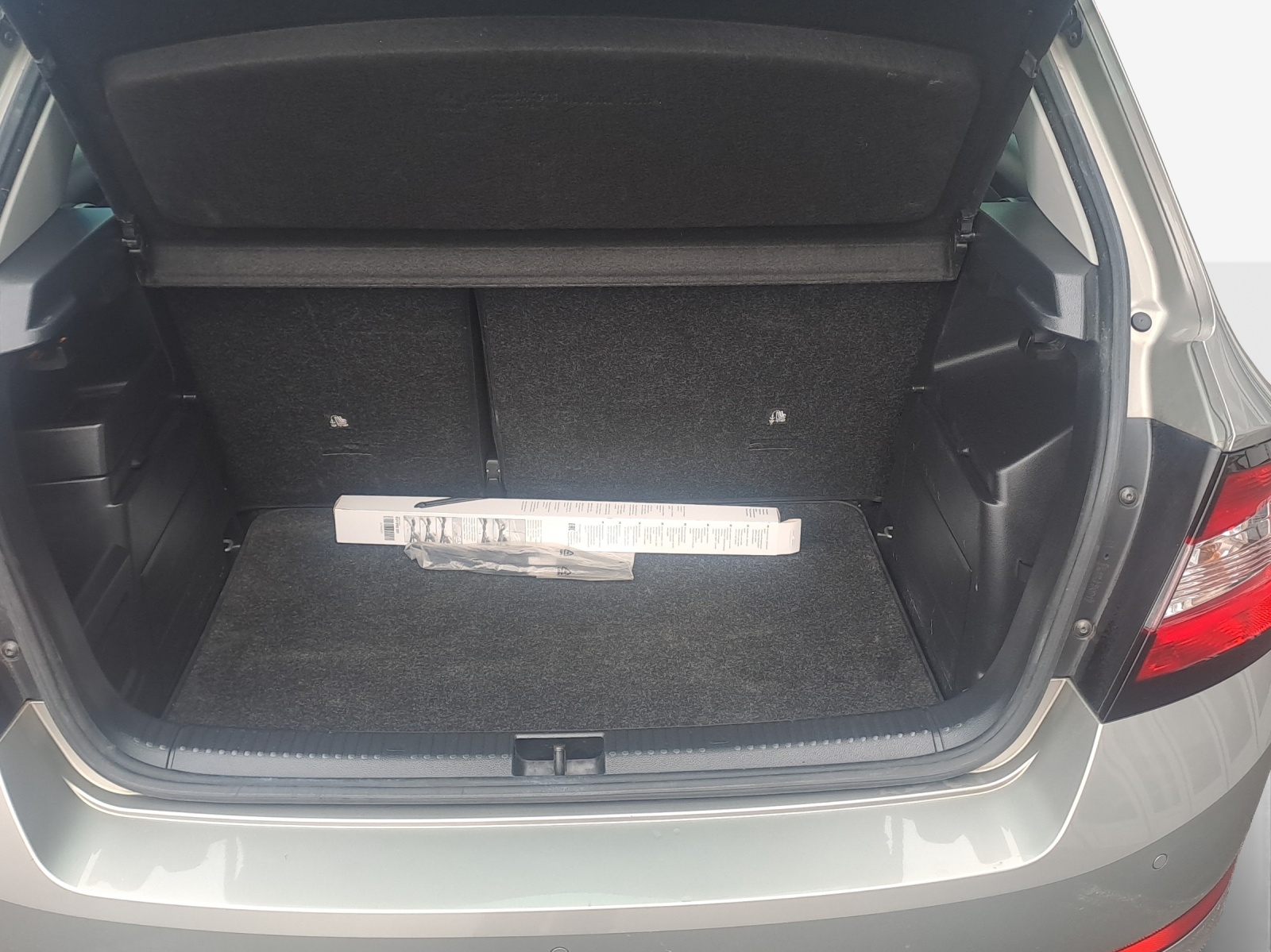 SKODA Fabia 1.0 TSI Ambition-image-12