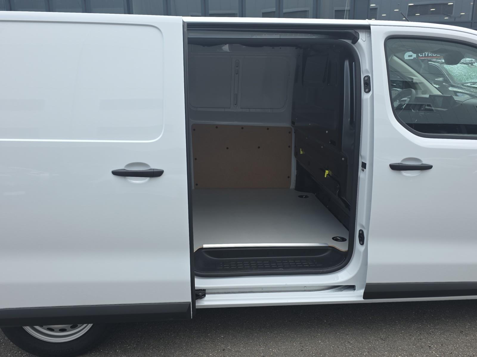 CITROEN Jumpy Kaw. M 1.5 BlueHDi 120 First S/S-image-10