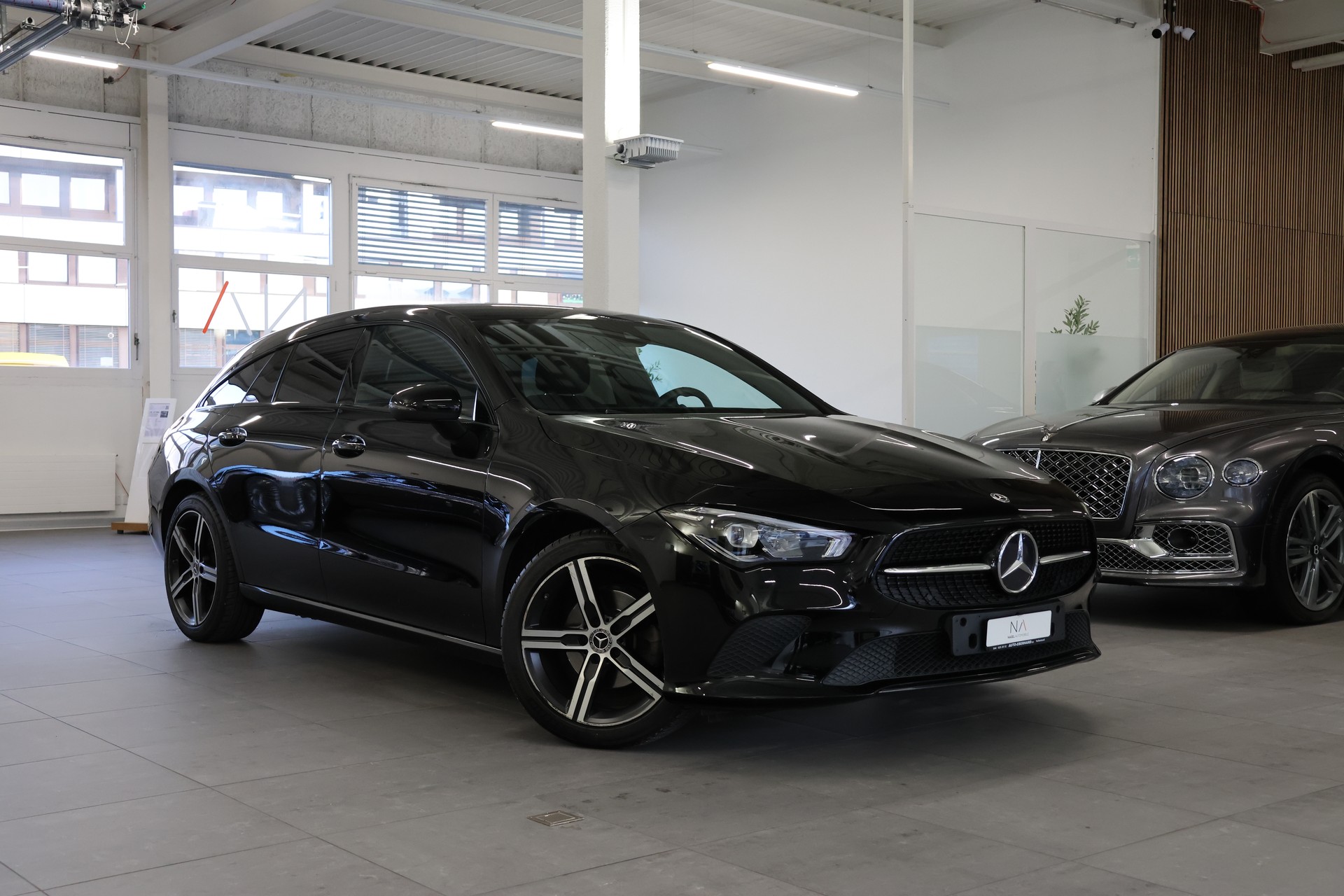 MERCEDES-BENZ CLA Shooting Brake 180 7G-DCT *Night-Paket* *Lederlenkrad* *Multifunktions Kamera*-image-0