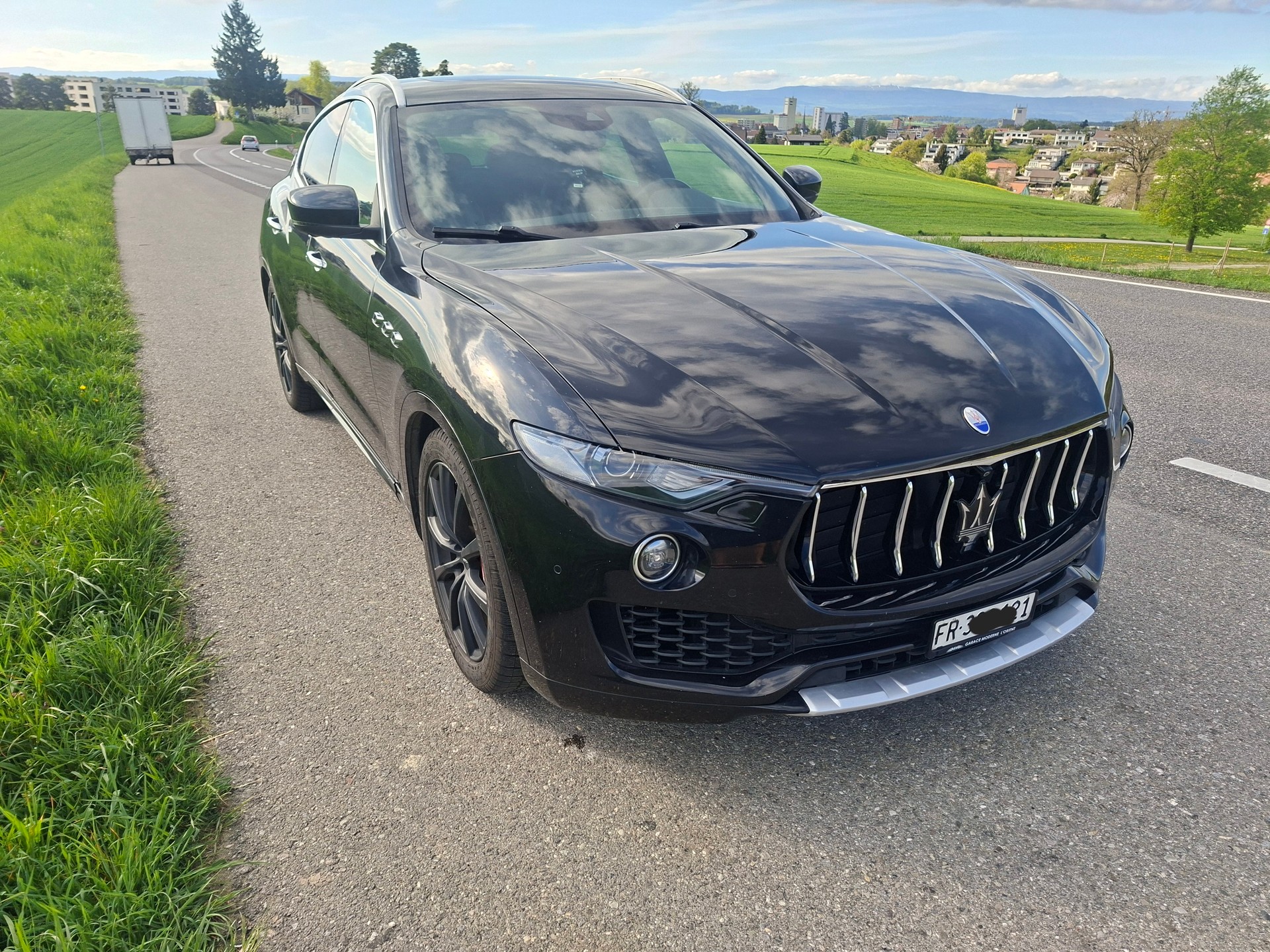 MASERATI Levante S 3.0 V6 Automatica-showroom-element-3